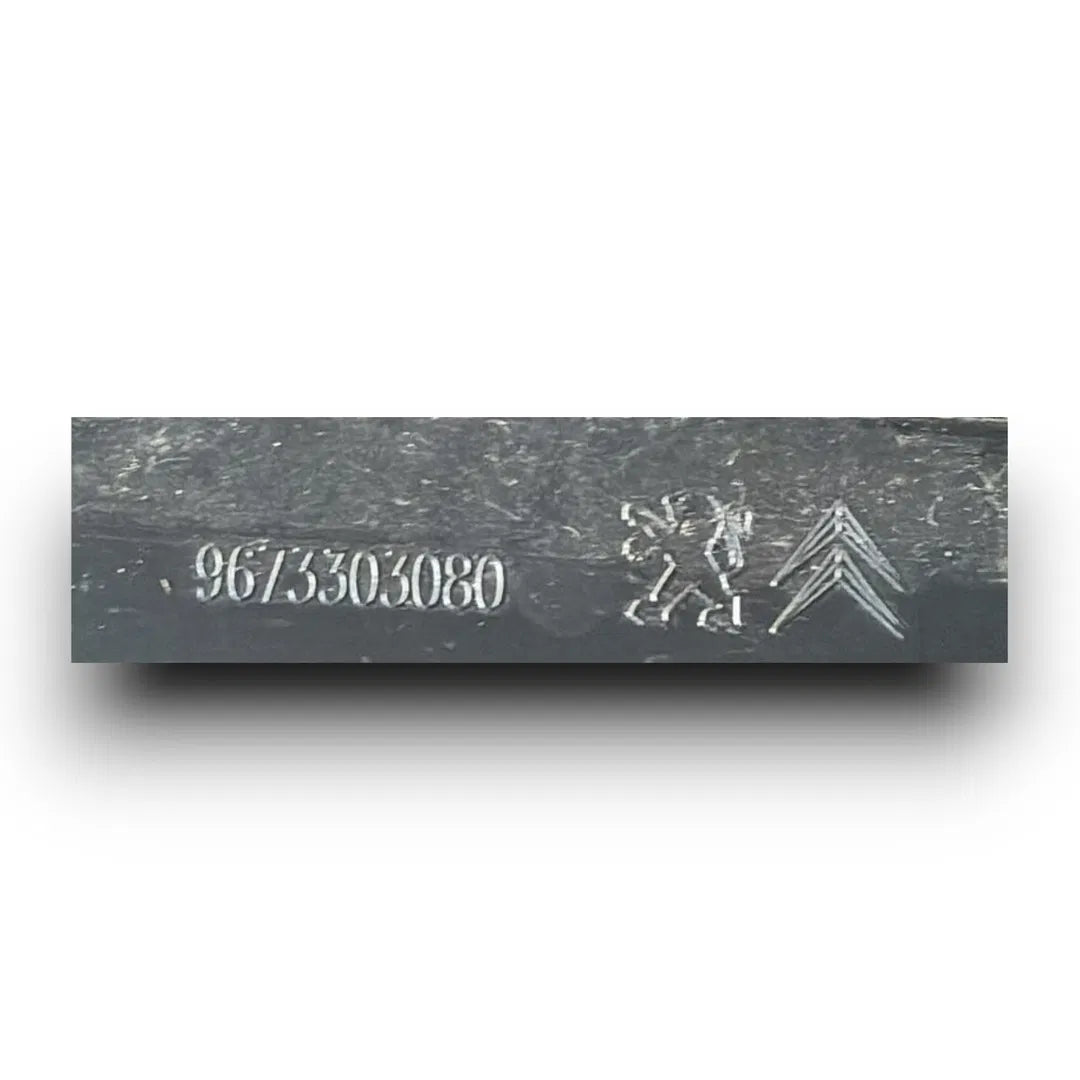 Dettaglio Griglia sottoparabrezza destra Peugeot 208 2015–2020 OEM 9673303080 - foto 3