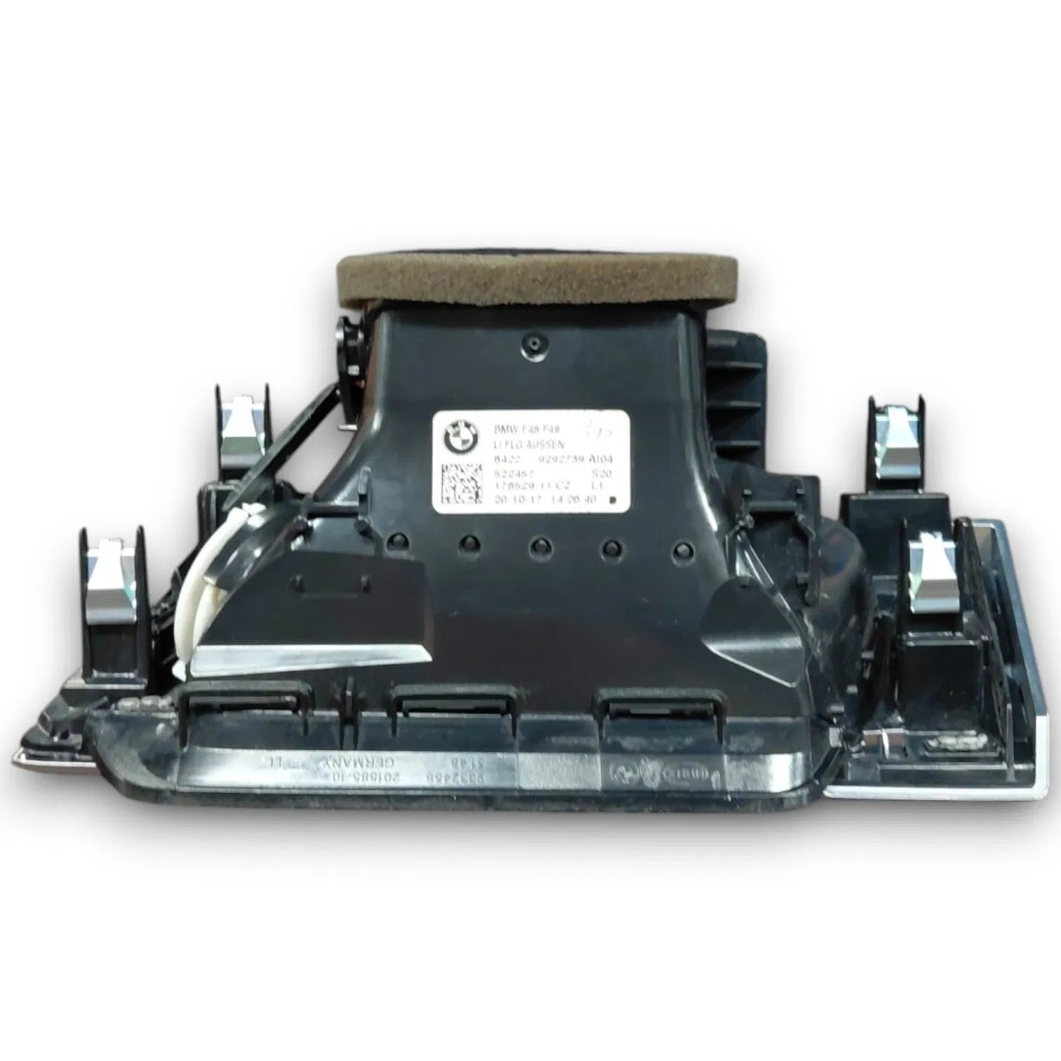 Dettaglio Bocchetta aria laterale cruscotto destra BMW X1 F48 cod. 9332456 - foto 3