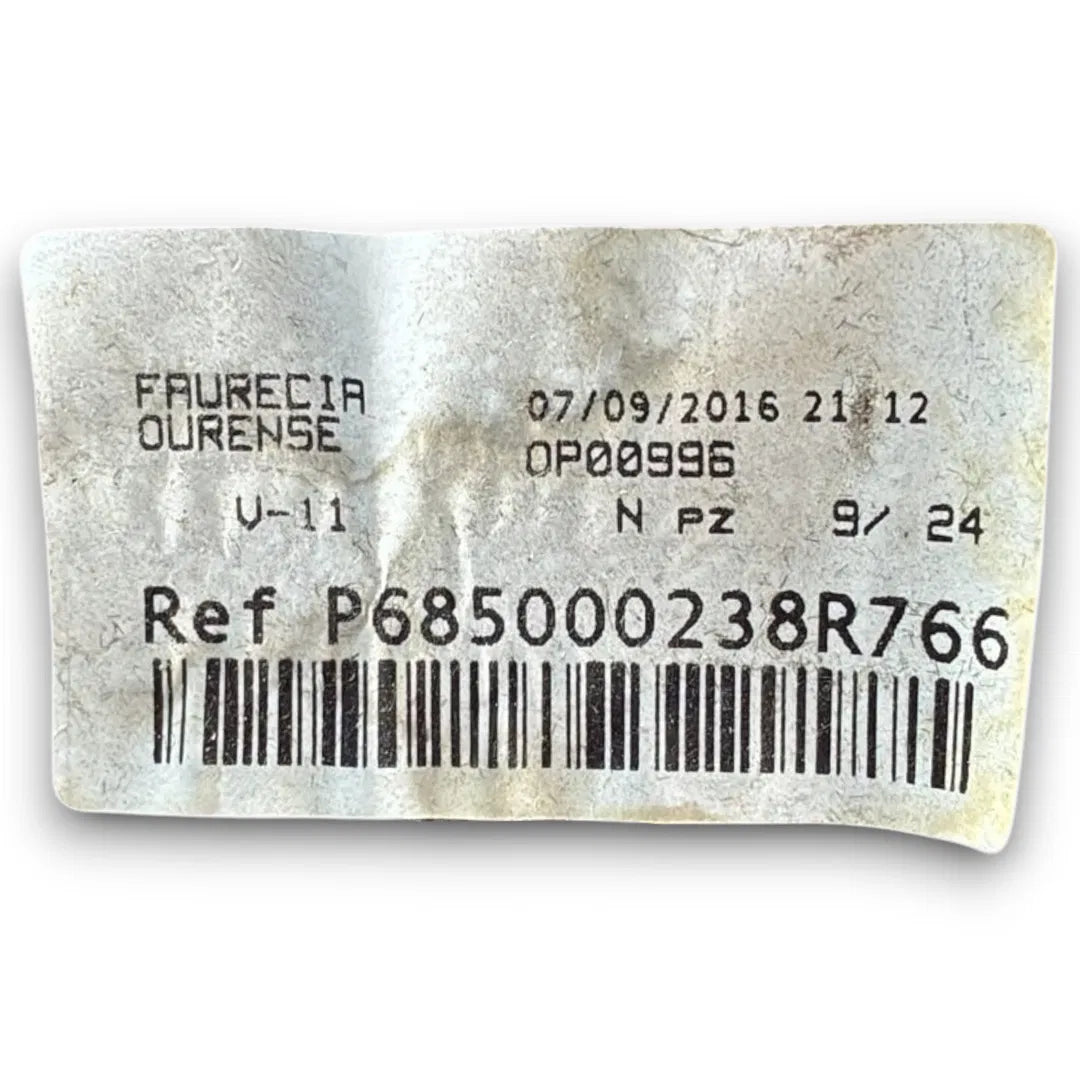 Dettaglio Cassetto portaoggetti Renault Megane 4ª Serie 2016–2021 OEM 685000238R - foto 3