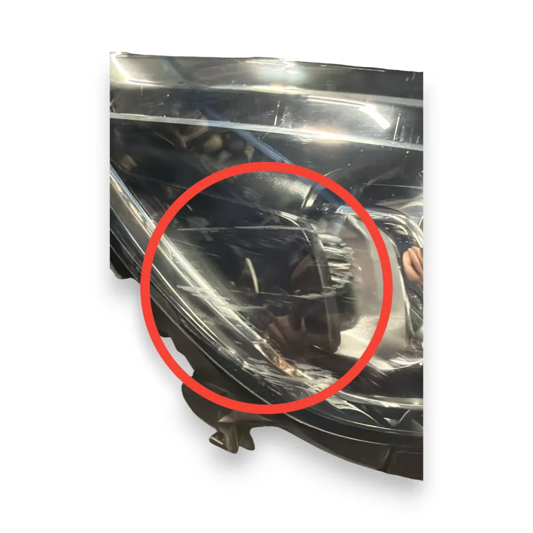 Dettaglio Faro anteriore destro Peugeot 308 OEM 9677832380 - foto 3