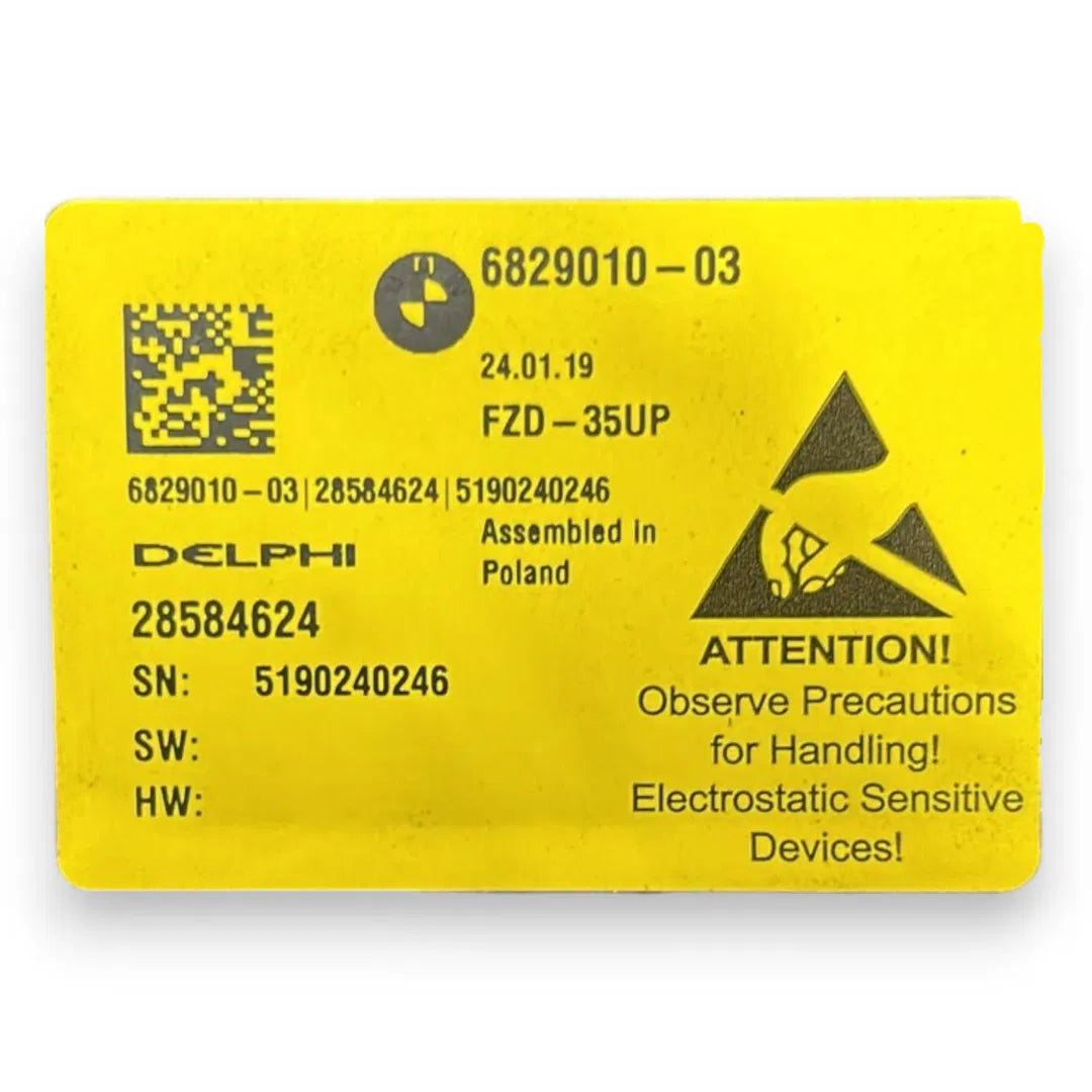 Dettaglio Plafoniera anteriore di cortesia BMW X4 G02 dal 2018 OEM 6829010 - foto 3