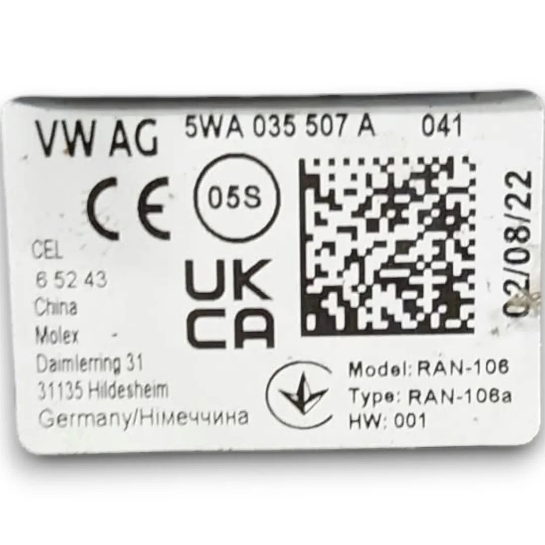 Dettaglio Antenna a pinna Skoda Octavia dal 2020 OEM 5WA035507A - foto 3
