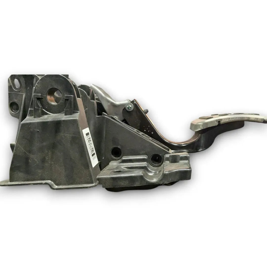 Dettaglio Pedale del freno Abarth 595 85 OEM 51834358 - foto 3