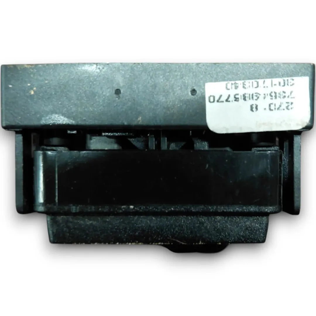 Dettaglio Pulsantiera alzacristalli Fiat Doblò 4V OEM 735616017 - foto 3