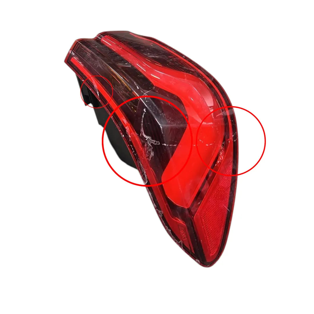 Dettaglio Fanale posteriore esterno sinistro BMW X2 F39 2017–2024 OEM 63217420737 - foto 3