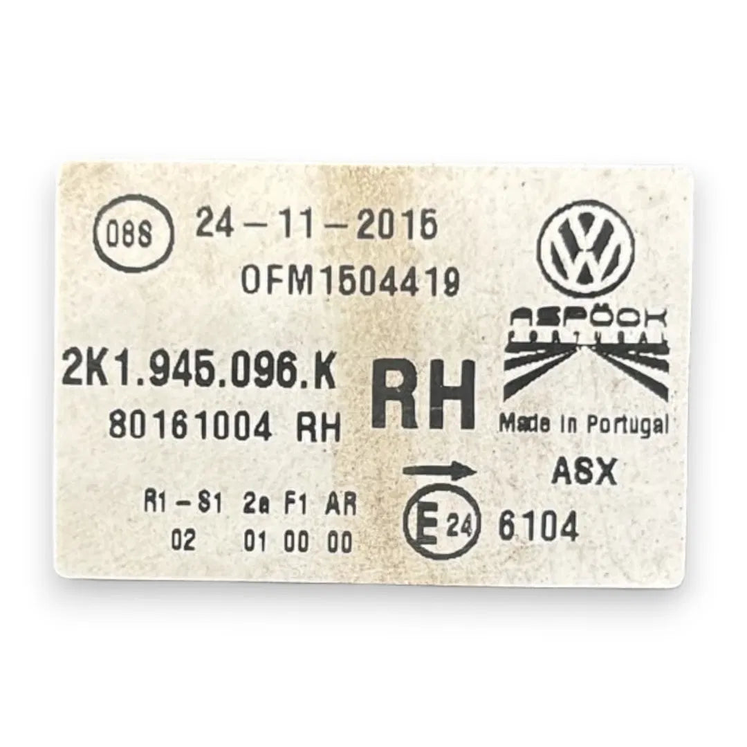 Dettaglio Fanale posteriore destro Volkswagen Caddy VAN 2015–2021 OEM 2K1945096K - foto 3