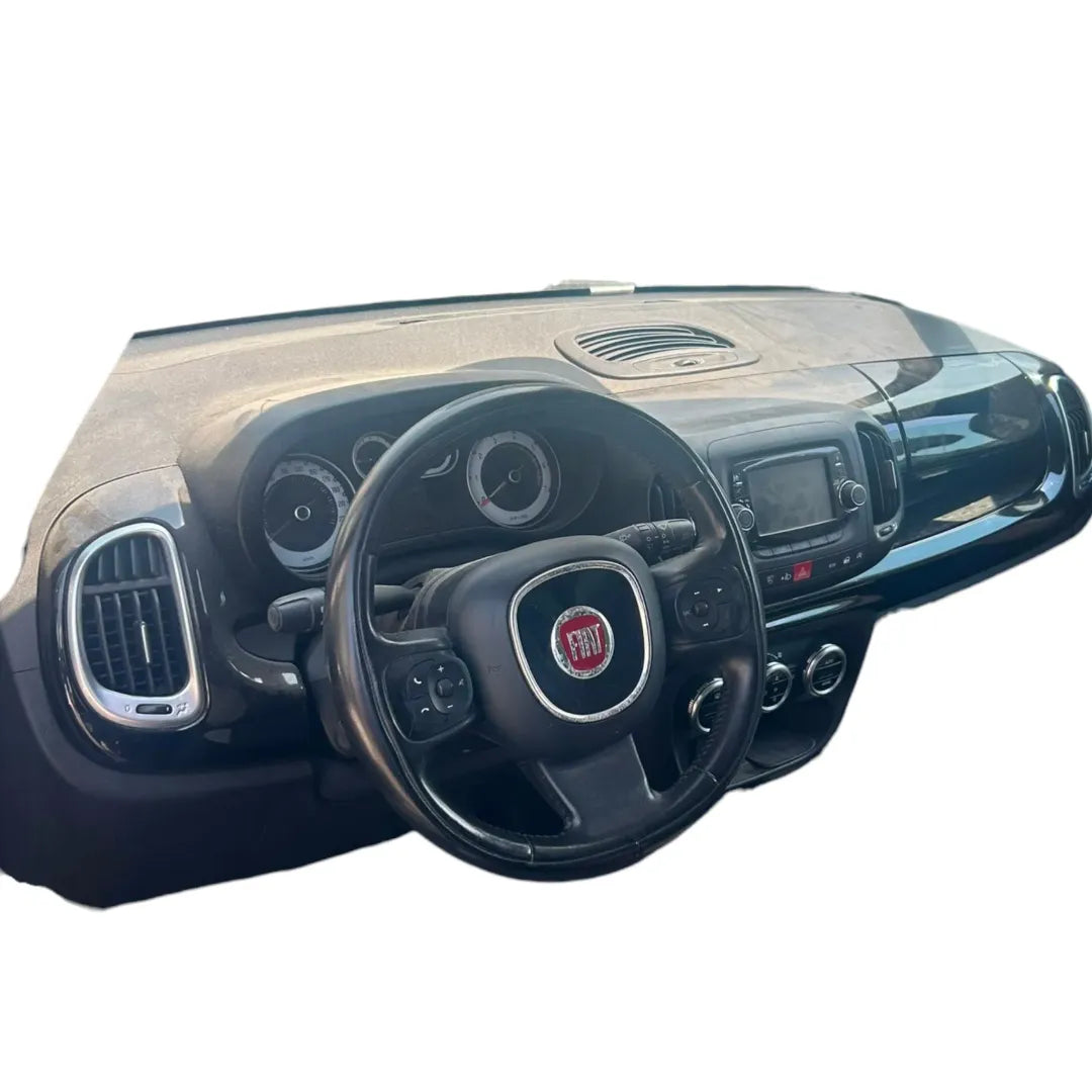 Dettaglio Kit musata anteriore con componenti airbag Fiat 500L - foto 4