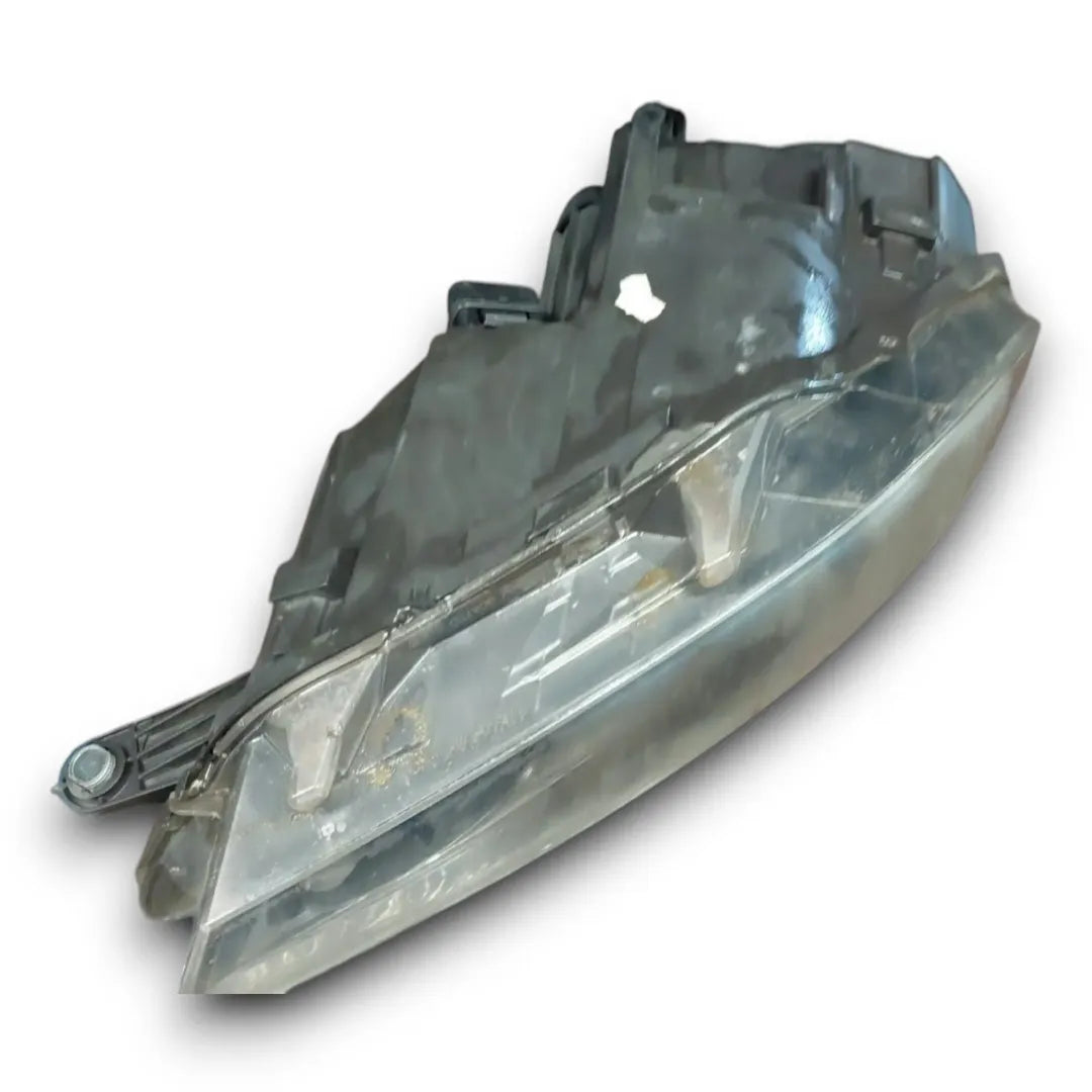 Dettaglio Faro anteriore destro Volkswagen Scirocco dal 2008 OEM 1K8941006P - foto 4