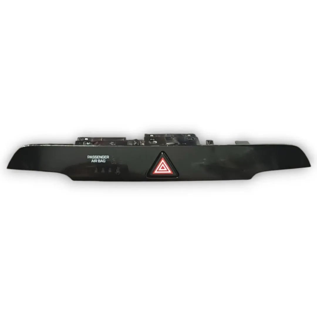 Interruttore luci di emergenza Hyundai Tucson 2018–2021 cod. 93700-D7000