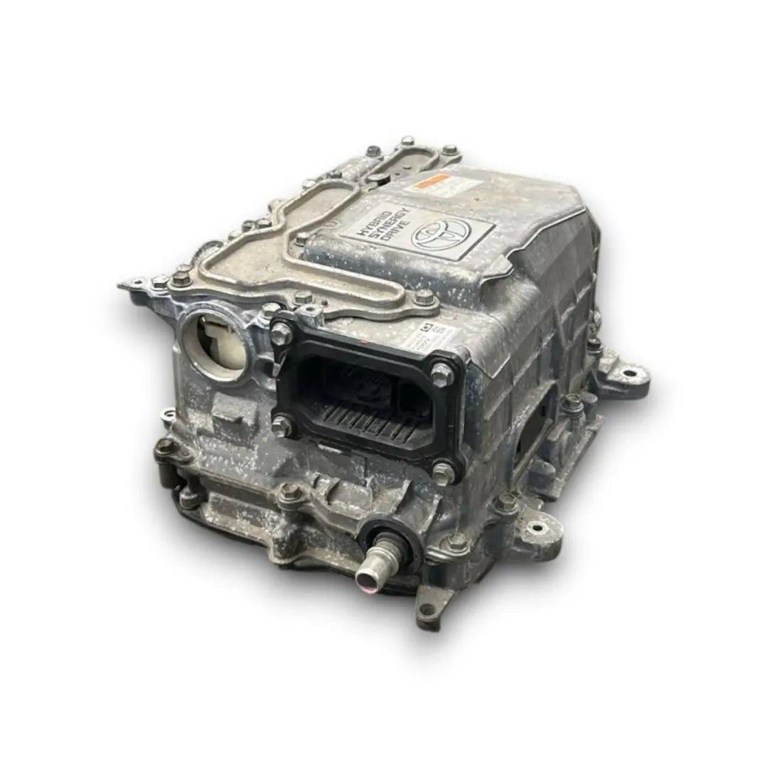 Inverter convertitore di tensione per sistema ibrido Toyota Yaris OEM G920059045 - F&P CRASH SRL - Ricambi Usati