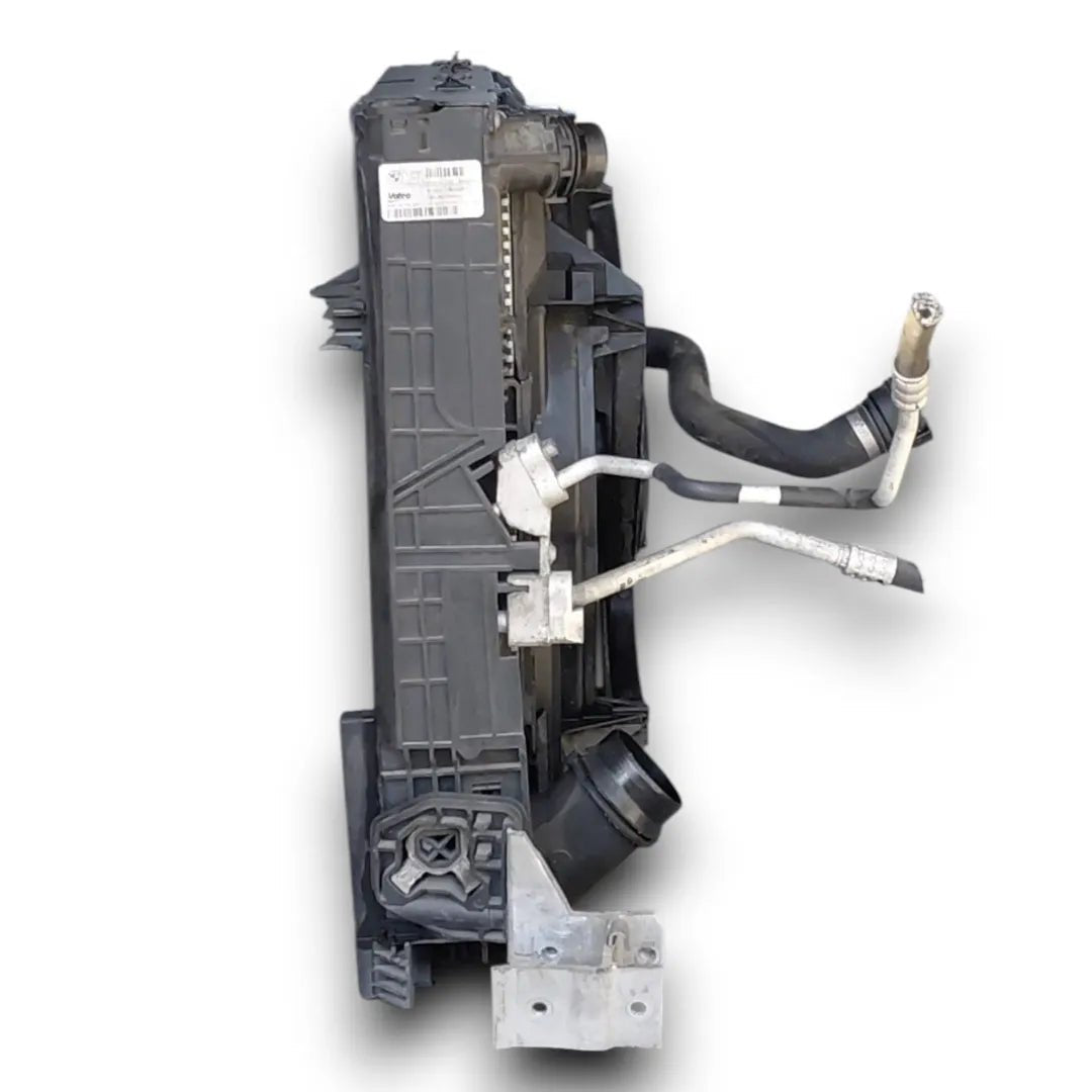 Dettaglio Kit radiatori BMW Serie 1 5P F20 2011–2015 cod. 7843351 / 8507400 - foto 4