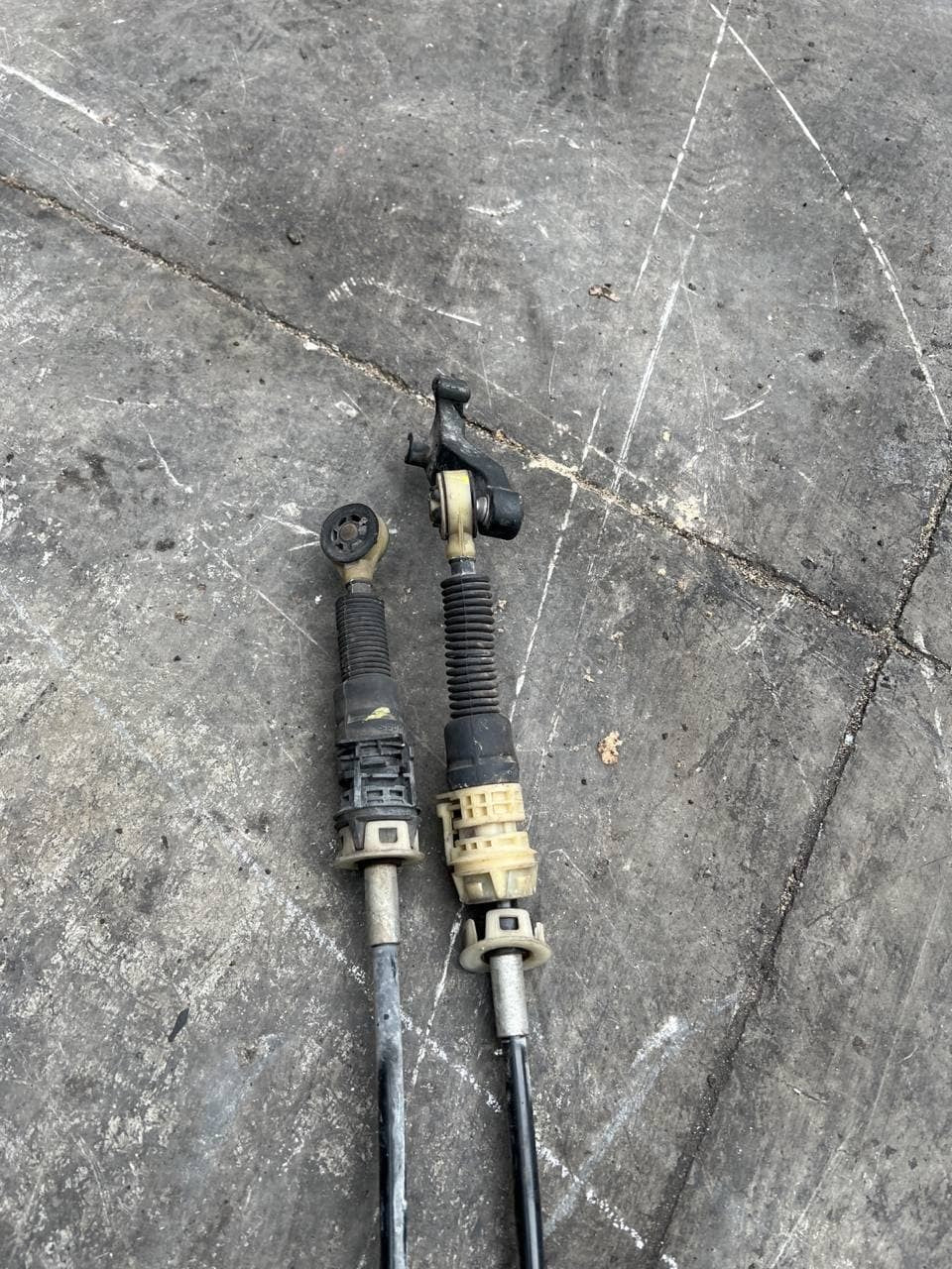 Leva cambio + cuffia + leveraggi Renault Clio IV cod 349017122R - F&P CRASH SRLS - Ricambi Usati