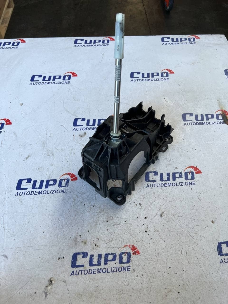 Leva cambio + Lacci Renault Twingo III 2015 1.0 sce 71 cv - F&P CRASH SRLS - Ricambi Usati