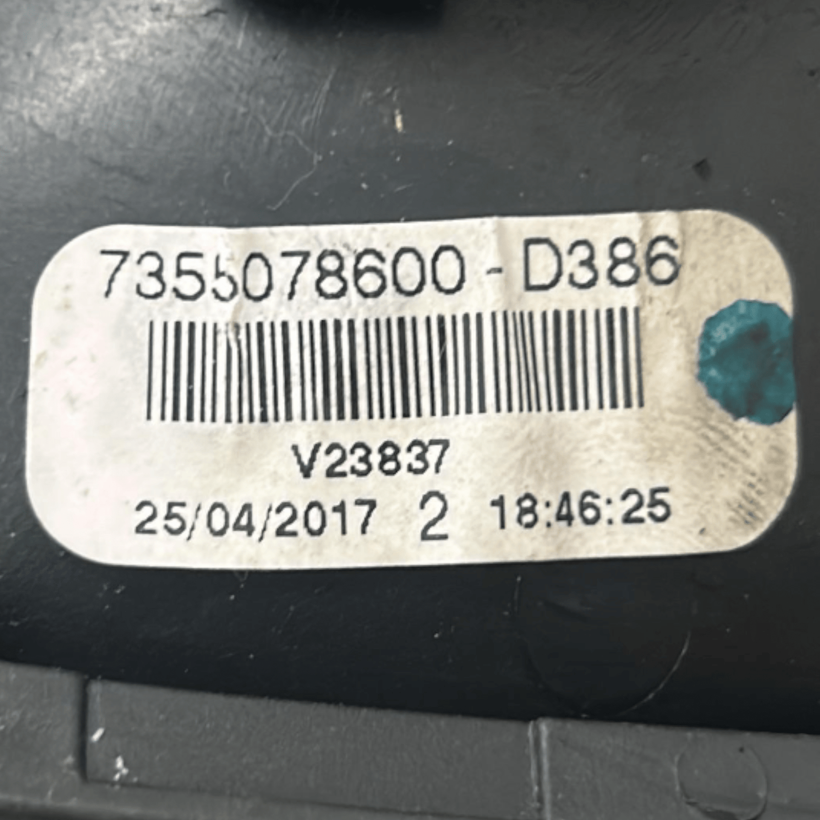 Maniglia Esterna Anteriore Sinistra Fiat Fiorino cod.7355078600 (2007 > ) - F&P CRASH SRLS - Ricambi Usati