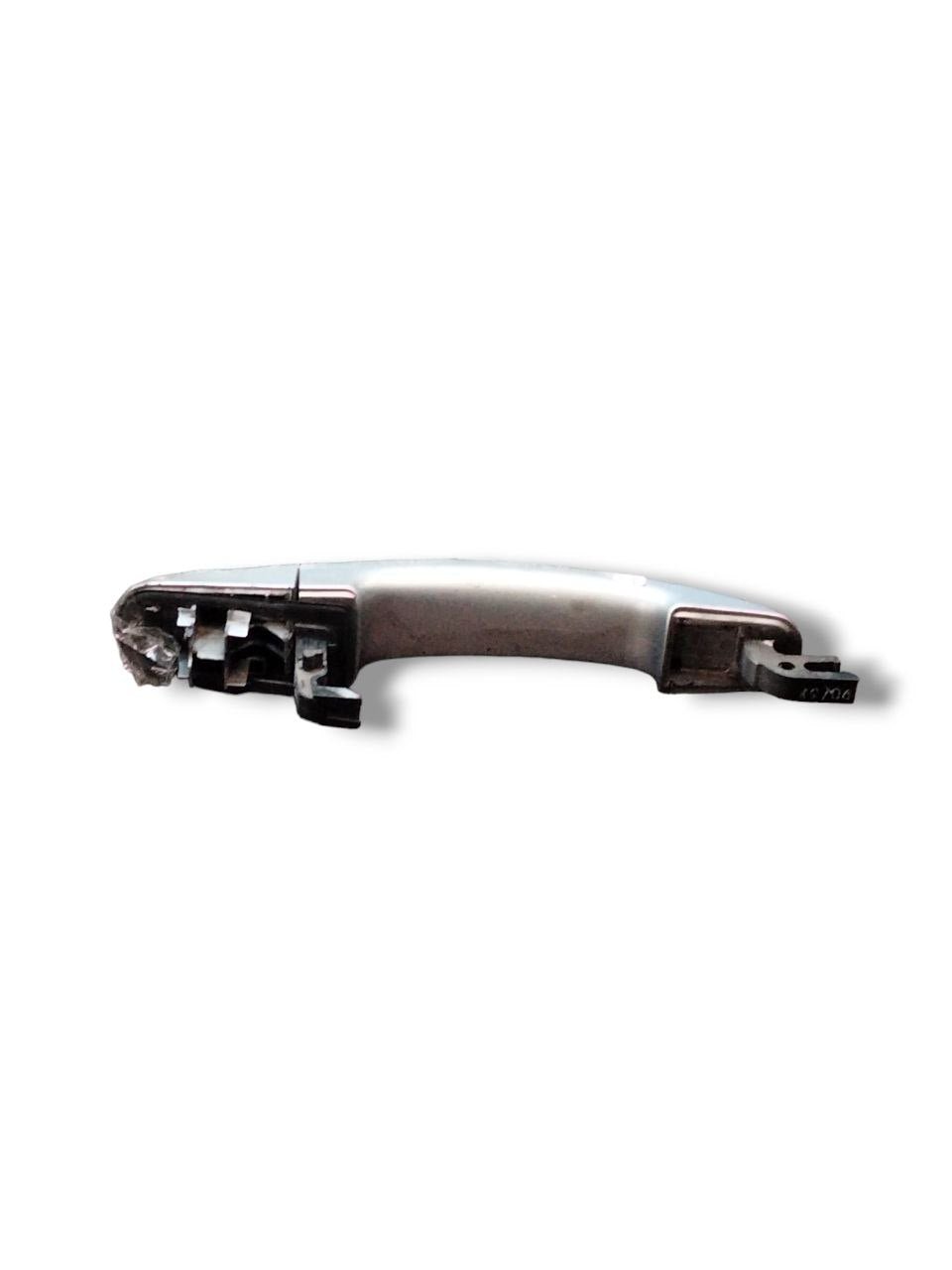 Left rear exterior handle for Ford Cmax (2007-2011) code 1305822 - F&P CRASH SRLS - Used Parts