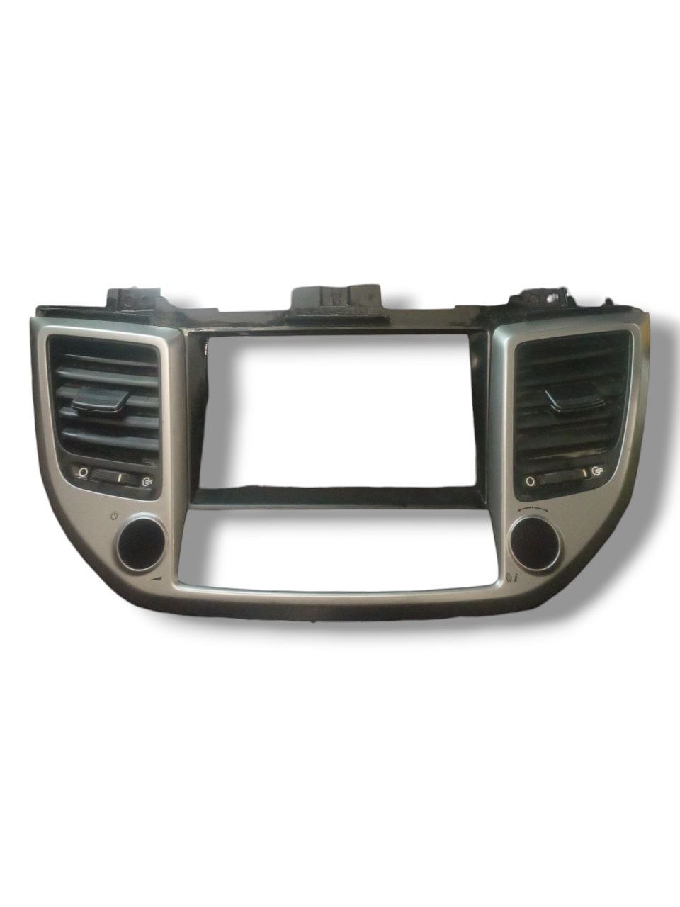 Mascherina autoradio + Bocchette aria clima Hyundai Tucson (2017) cod: 84740D7100 - F&P CRASH SRLS - Ricambi Usati