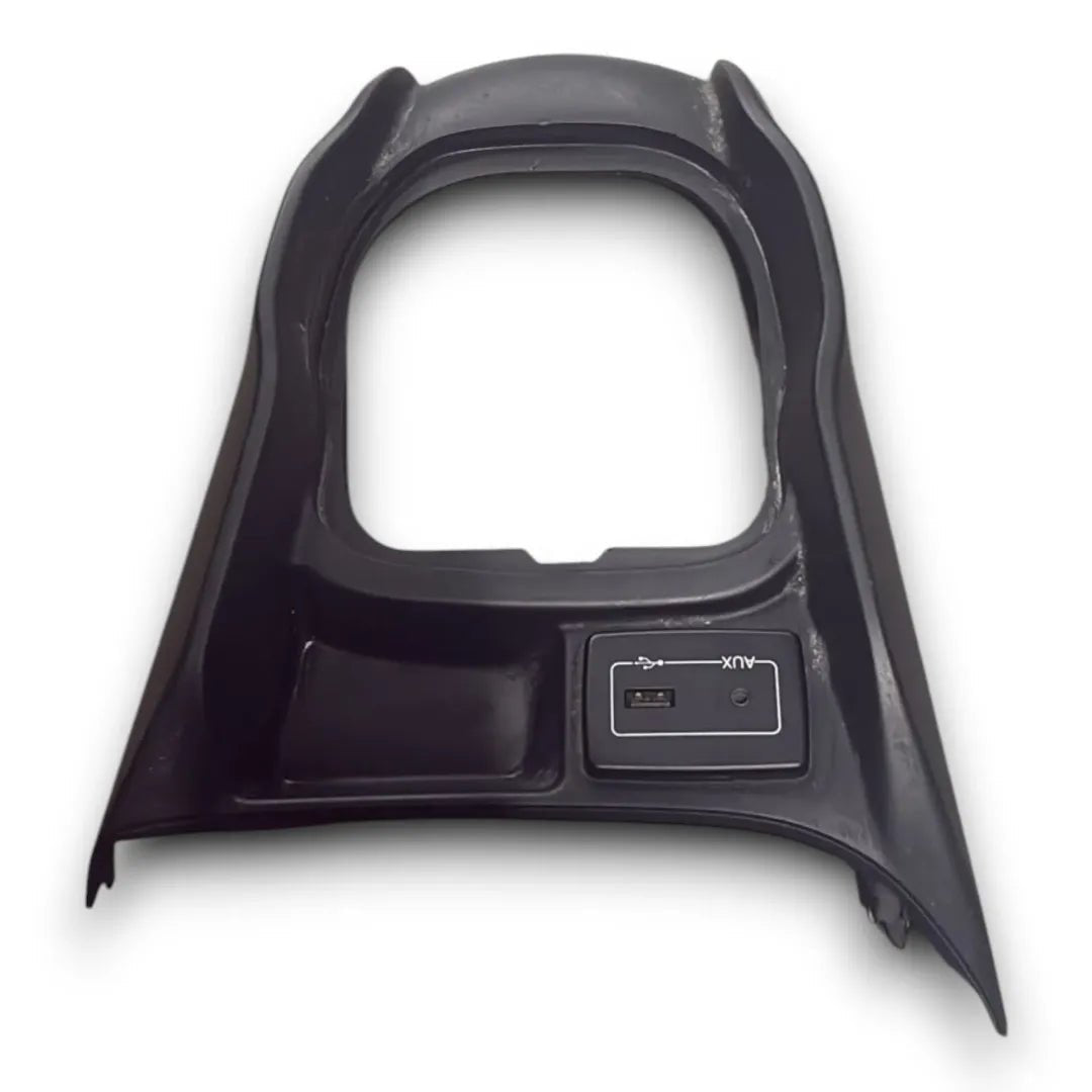 Mascherina autoradio Fiat Doblò dal 2015 cod. 7356157810E - F&P CRASH SRL - Ricambi Usati