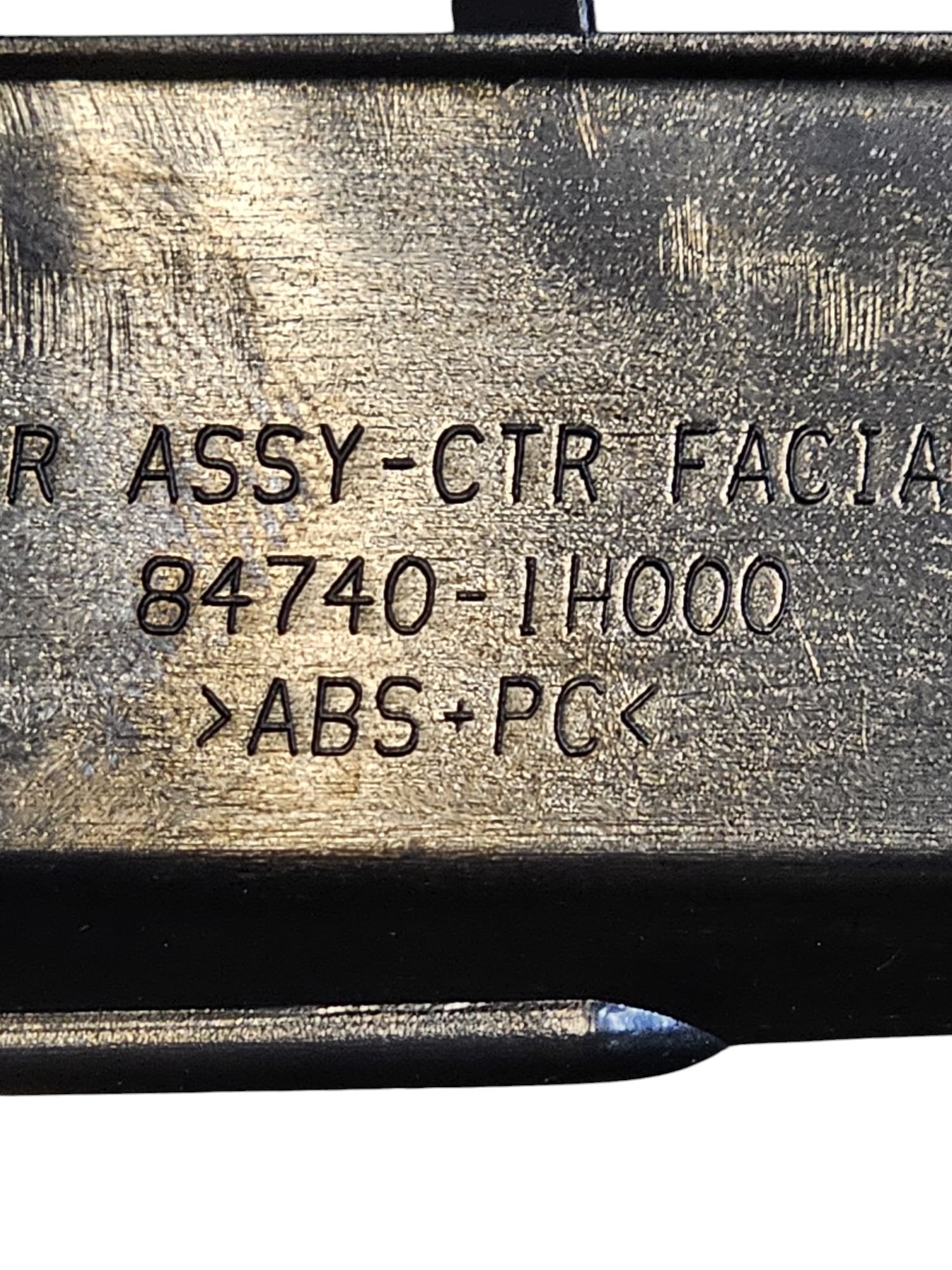 Kia Cee'd ED Radio Mask Code:84740 - 1H000 (2006 - 2012) - F&P CRASH SRLS - Used Parts