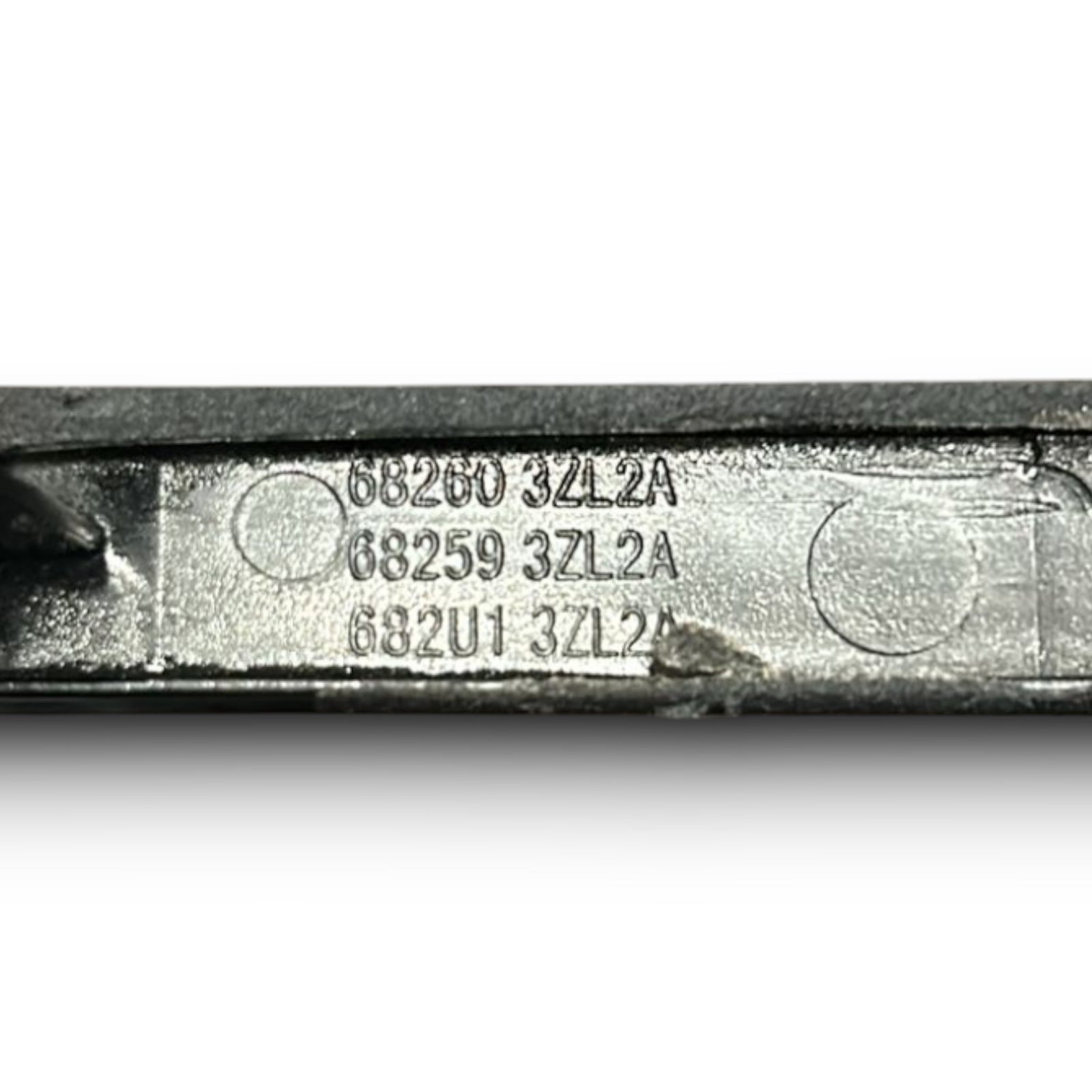 Mascherina Autoradio Nissan Pulsar cod.682603ZL2A (2014 > 2018) + Bocchette Aria + Pulsante 4 Frecce - F&P CRASH SRLS - Ricambi Usati