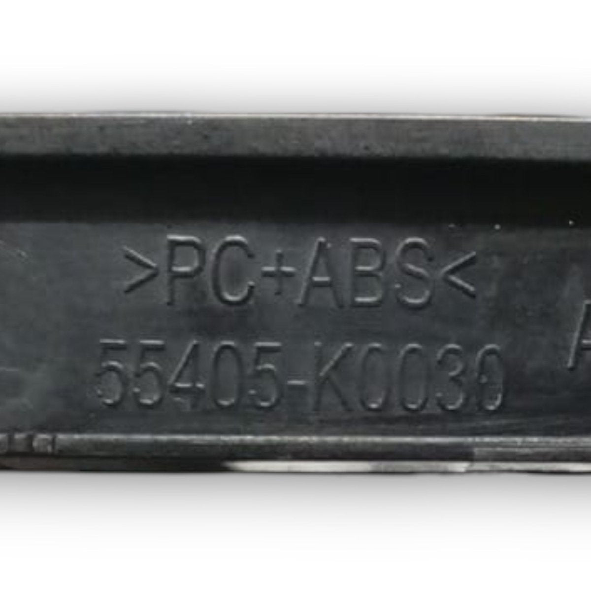 Radio mask toyota yaris cross code . 55405 - K0030 (2020 >) + hazard button - F&P CRASH SRL - Used Parts