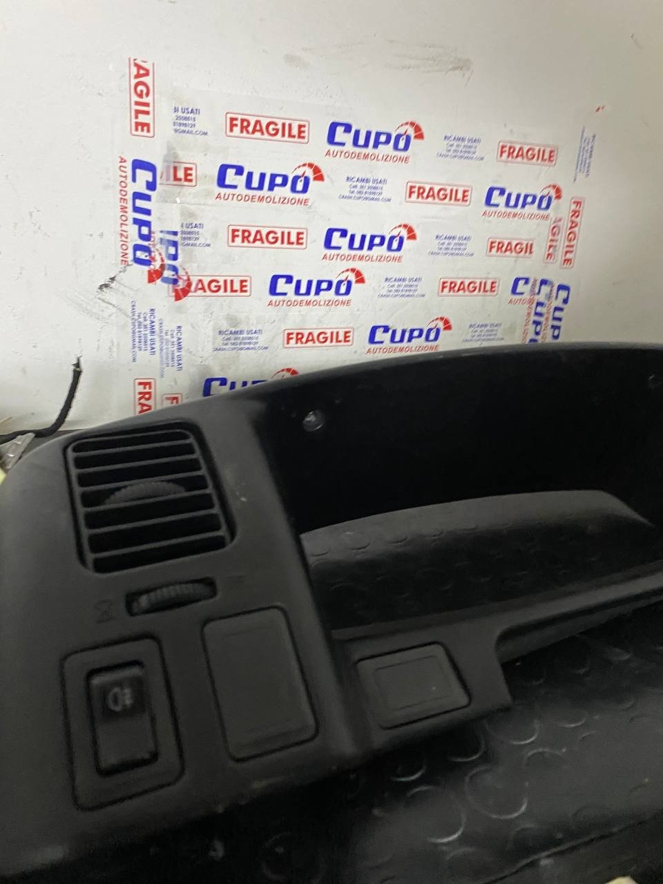 Mascherina Rivestimento Cruscotto Mitsubishi L200 ('96) - F&P CRASH SRLS - Ricambi Usati