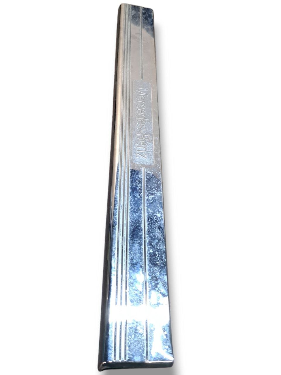 Left Front Scuff Plate Trim Mercedes - Benz CLS (W219 - 2008) COD:A2196800135 - F&P CRASH SRLS - Used Parts