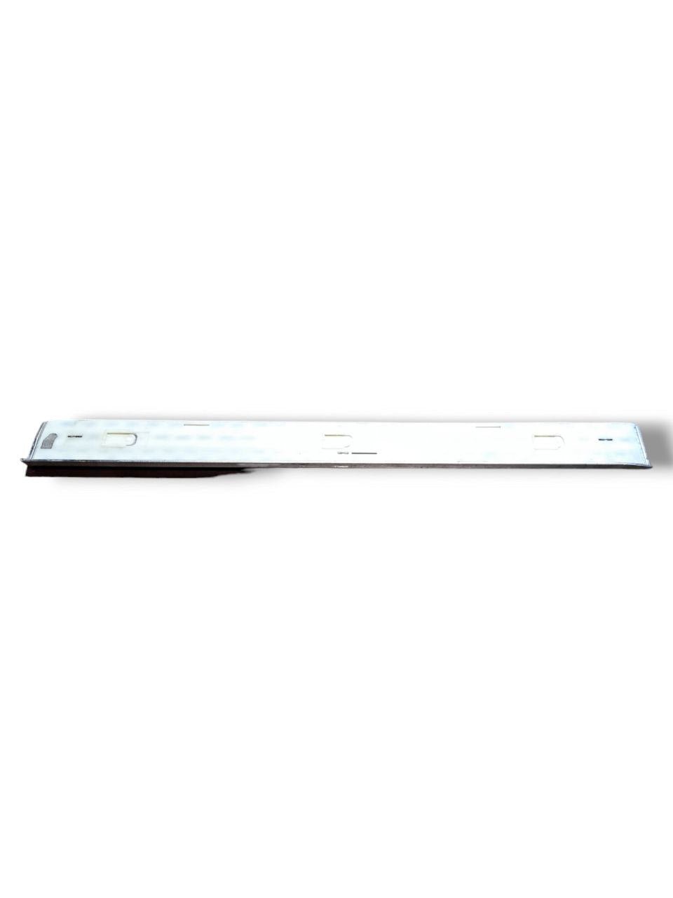 Left Front Scuff Plate Trim Mercedes - Benz CLS (W219 - 2008) COD:A2196800135 - F&P CRASH SRLS - Used Parts
