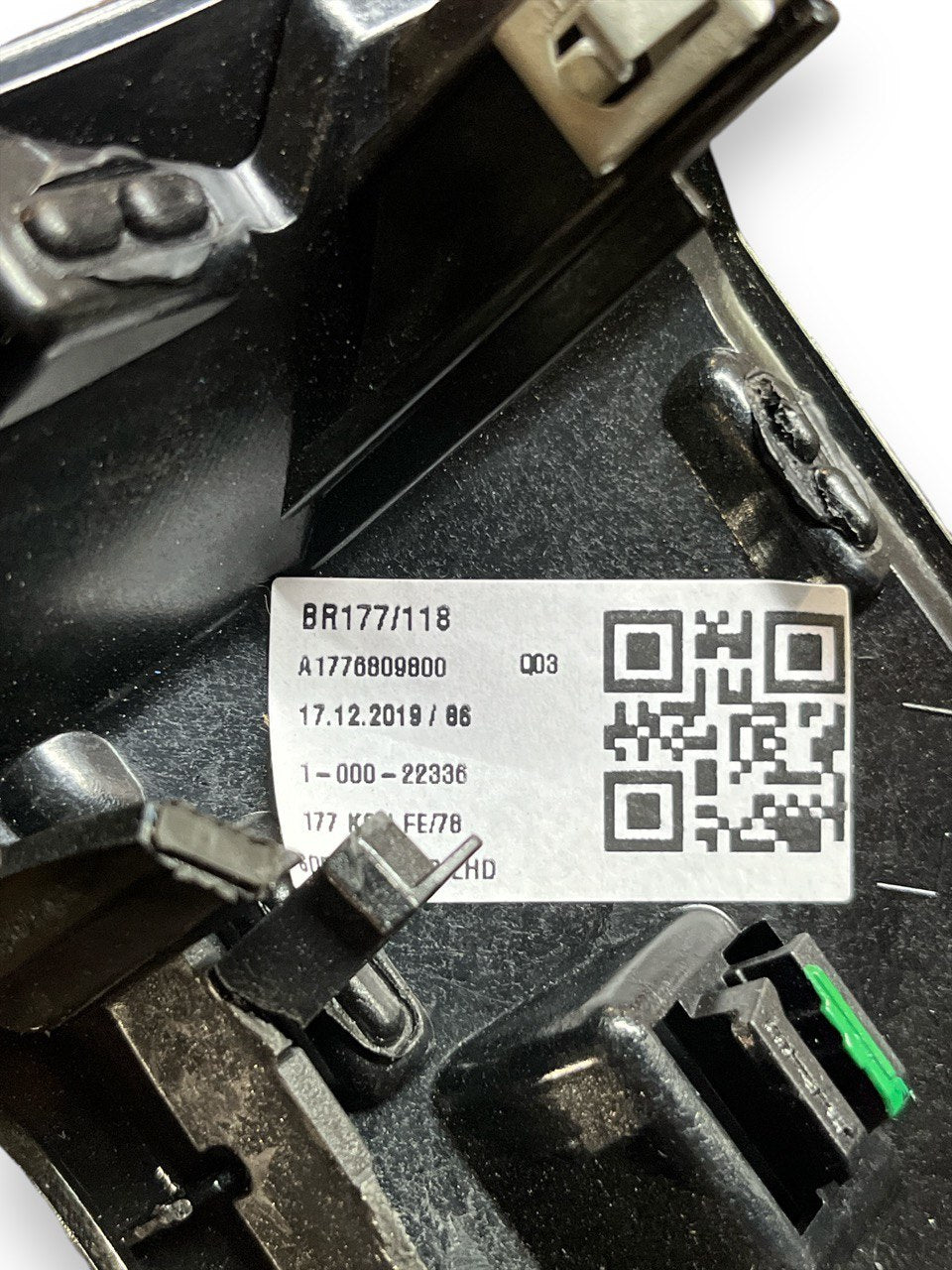 Modanatura bocchette d'aria cruscotto centrale Mercedes - Benz Classe A W177 cod.A1776809800 (2018>) - F&P CRASH SRLS - Ricambi Usati