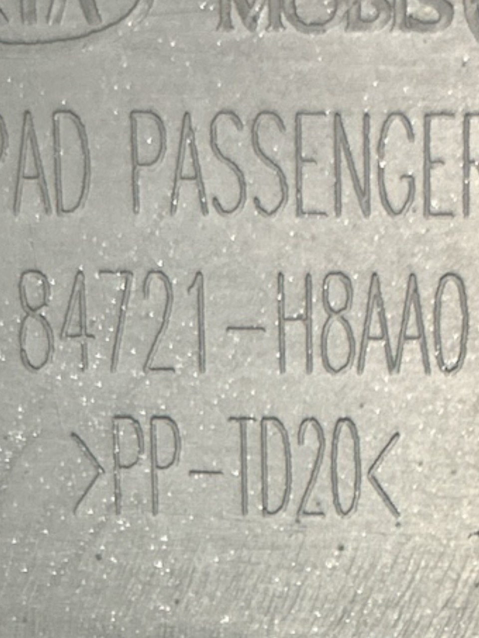 Modanatura Centrale Cruscotto Kia Stonic (2017 > ) cod.84721 - H8AA0 - F&P CRASH SRLS - Ricambi Usati