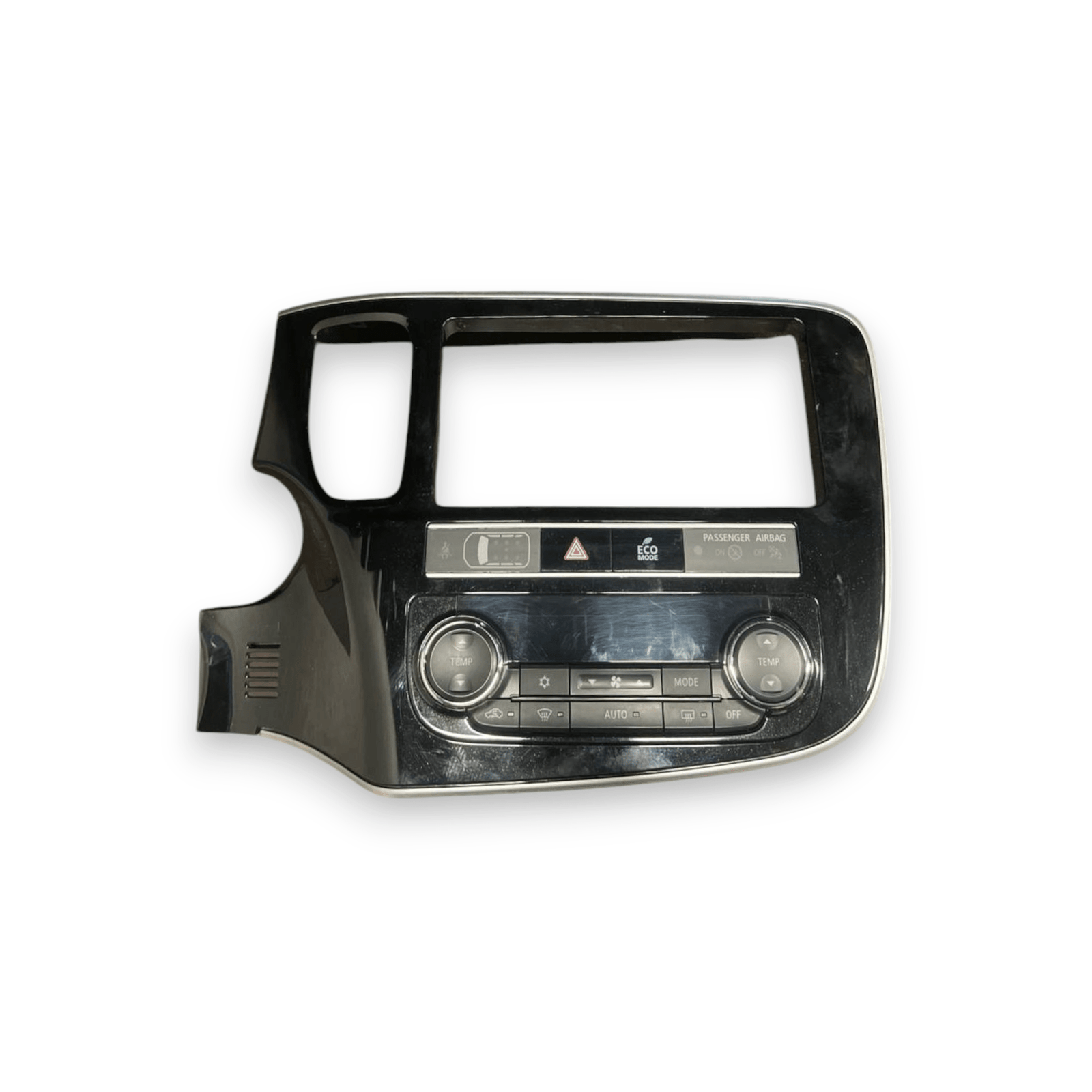 Modanatura + Comandi Clima Mitsubishi Outlander IV (2021>) cod: 7820B101XA - F&P CRASH SRLS - Ricambi Usati