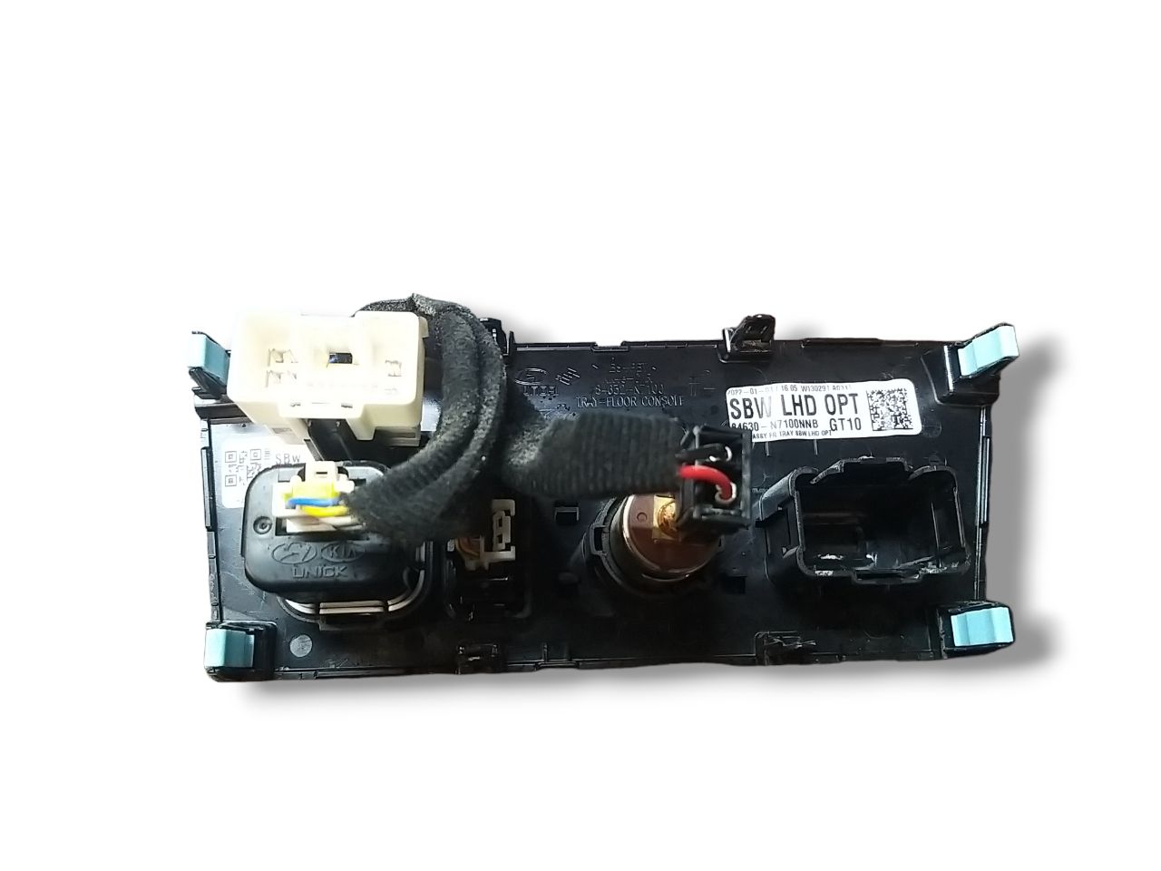 Modanatura Con Prese Usb / Accendisigari Hyundai Tucson ( 2020 > ) Cod : 84630-N7100NNB - F&P CRASH SRLS - Ricambi Usati