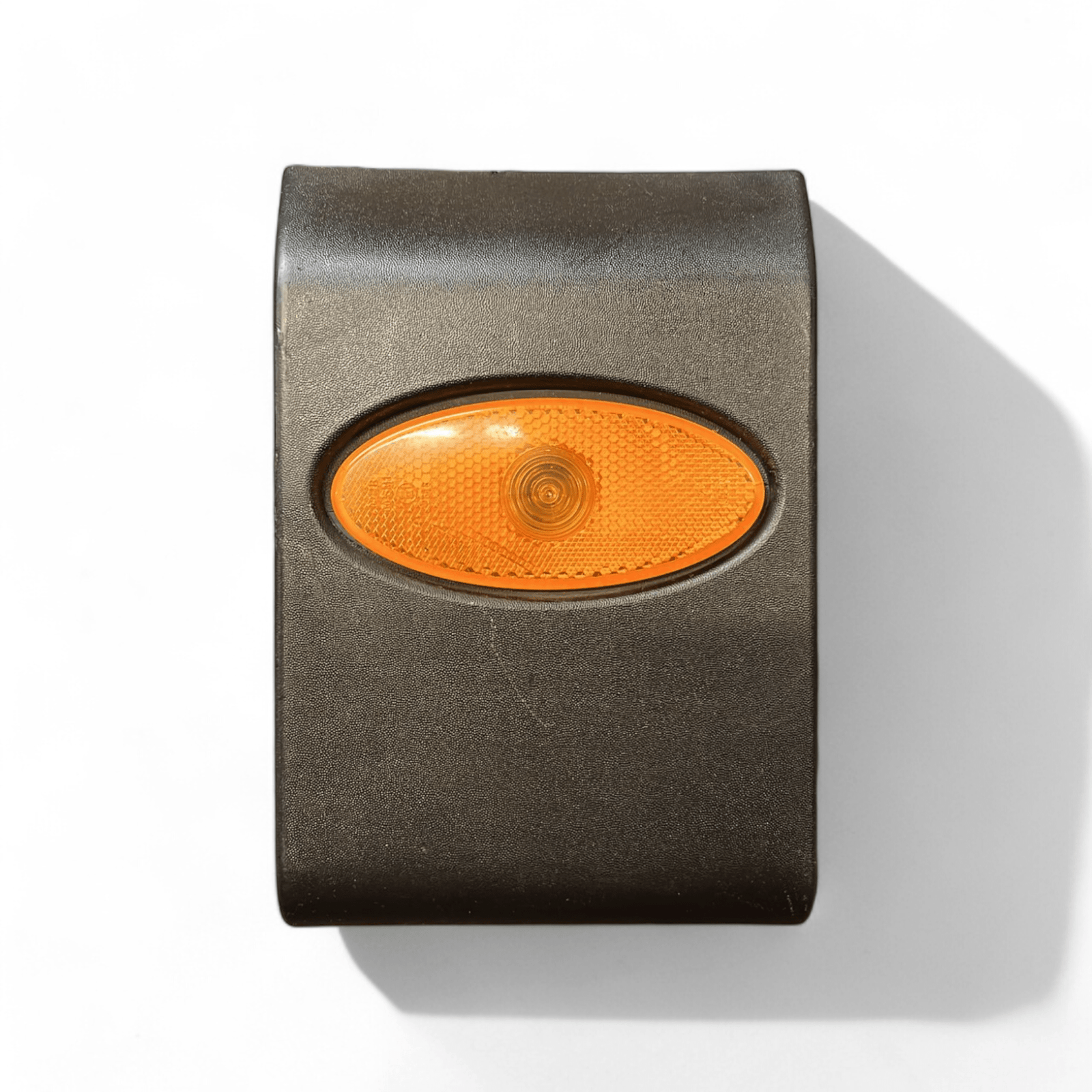 Modanatura laterale destra con freccia alogena Renault Master III restyling cod.768560130R (2019 - >) - F&P CRASH SRLS - Ricambi Usati