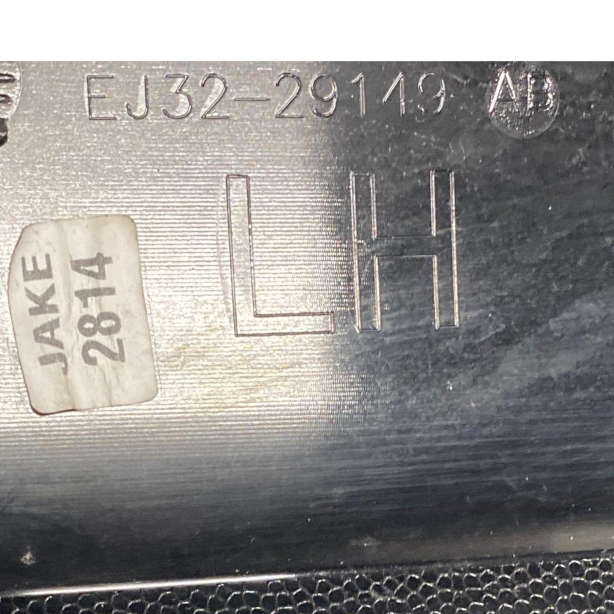 Modanatura montante posteriore sinistro (sx) Land Rover Evoque L538 (2011 - 2018) Cod: EJ32 - 29149 - AB - 29148 - AB - F&P CRASH SRLS - Ricambi Usati