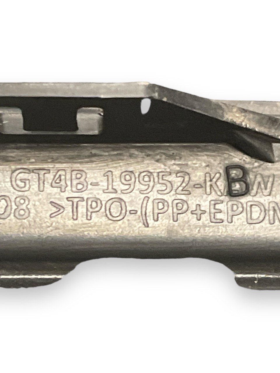 Modanatura Paraurti Anteriore Destro Ford Edge cod:gt4b - 19952 (2015>) - F&P CRASH SRLS - Ricambi Usati