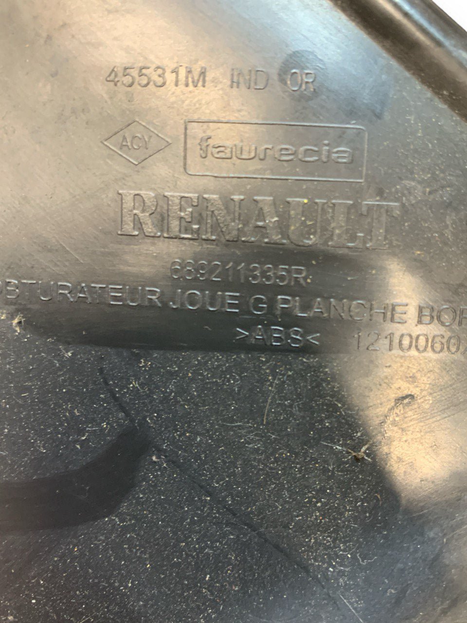 Modanatura Rivestimento Cruscotto Interna Sinistra Sx Renault Clio IV (2015) COD:689211335R - F&P CRASH SRLS - Ricambi Usati