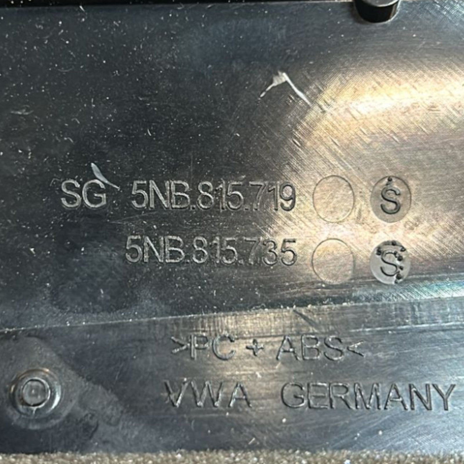 Modanatura / Rivestimento Cruscotto Volkswagen Tiguan (AD1) (2016 > 2024) - F&P CRASH SRLS - Ricambi Usati