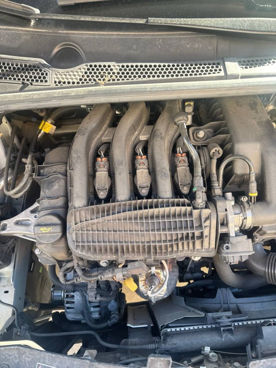 Motore Citroen C3 ( 2019 ) 1.2 Benzina 61kw 83cv cod : HM01 - F&P CRASH SRLS - Ricambi Usati