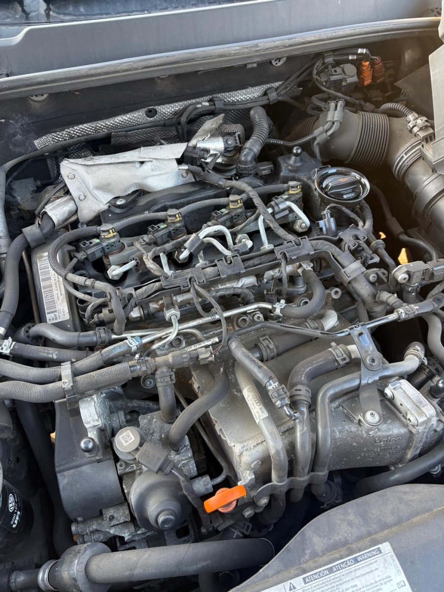 Seat Leon 1.6 Diesel 77kw 105hp engine (2013) code: CLH - F&P CRASH SRL - Used Parts