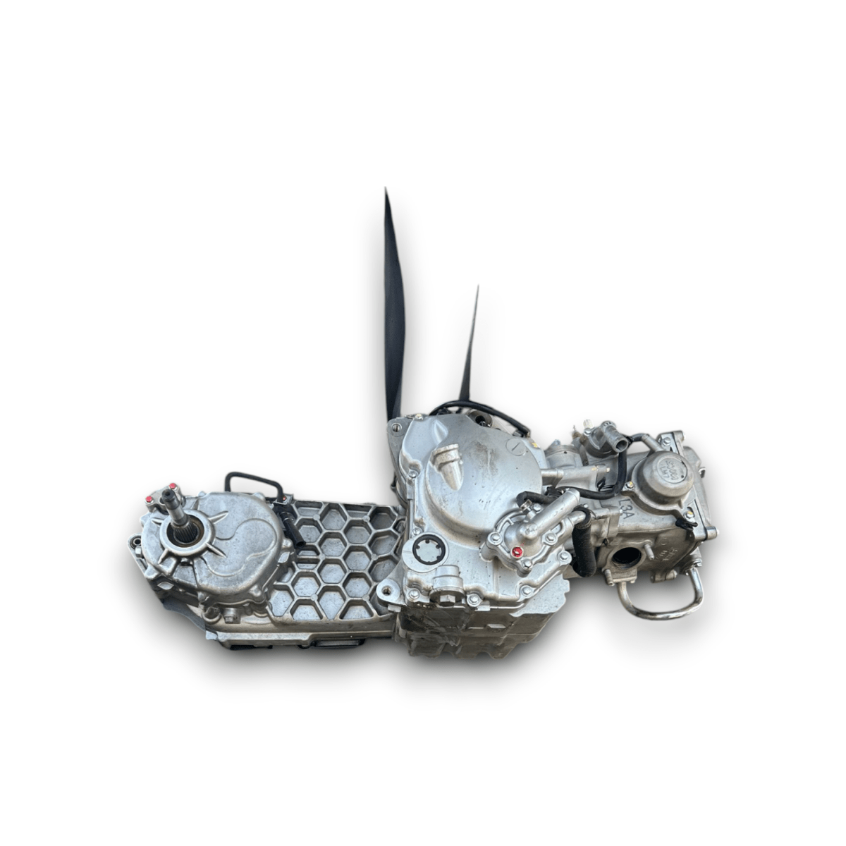 Sym Joymax 300 gasoline engine (2021 > 2024) 27.3hp 20.1kw code: MJ604695 - F&P CRASH SRLS - Used Spare Parts