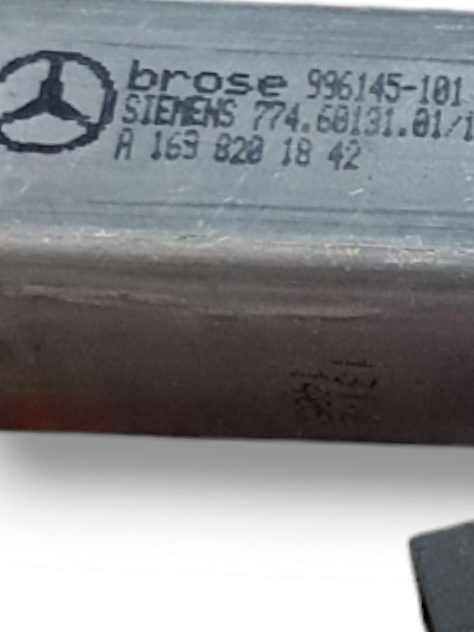 Motorino alzavetro anteriore Destro (dx) Mercedes-Benz Classe A W169 / Classe B W245 ( 2004 - 2011 ) COD:A1698201842 - F&P CRASH SRLS - Ricambi Usati