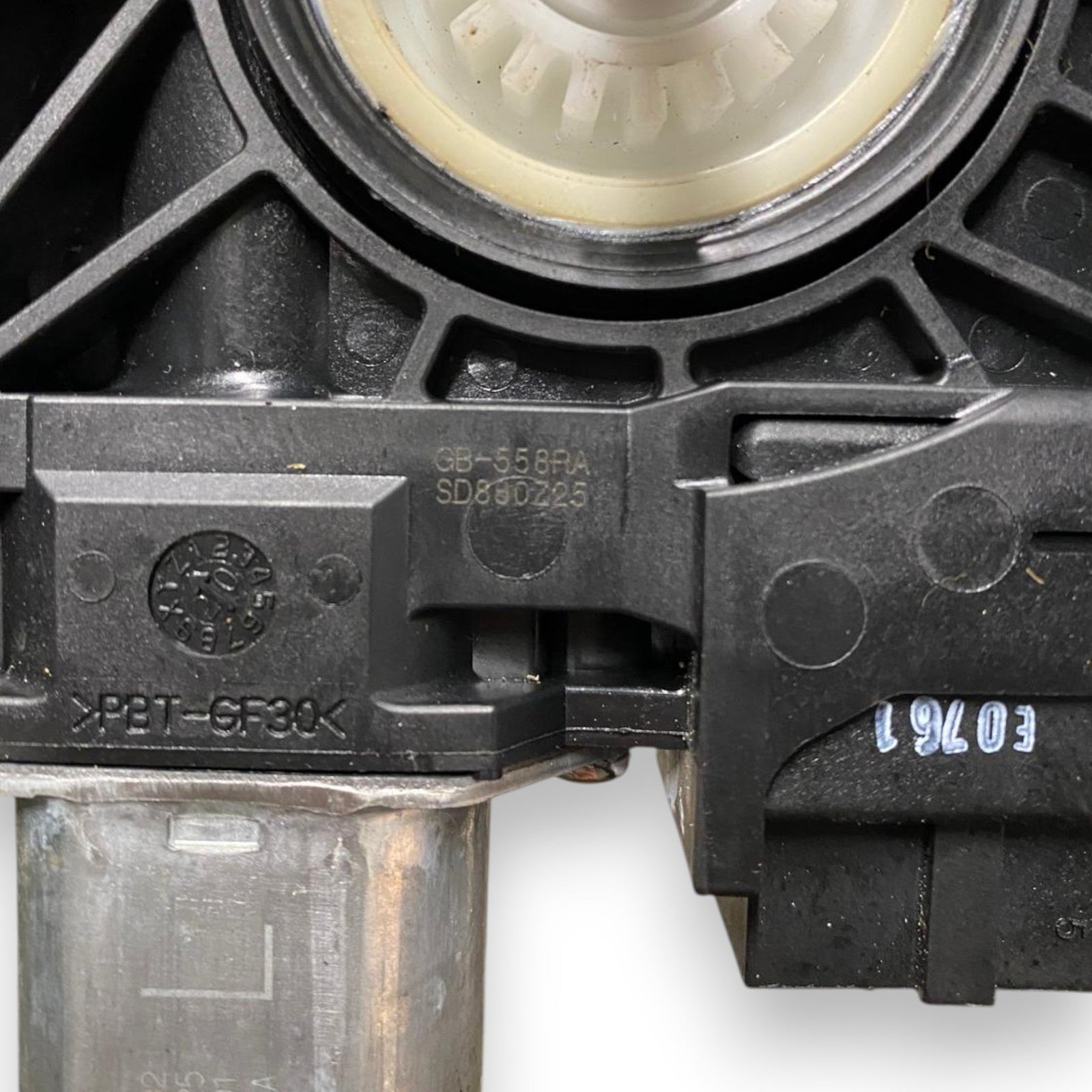 Right rear window lifter (dx) Mercedes - Benz Glc X253 (2015 - 2022) Code: GB - 558RA - F&P CRASH SRLS - Used Parts