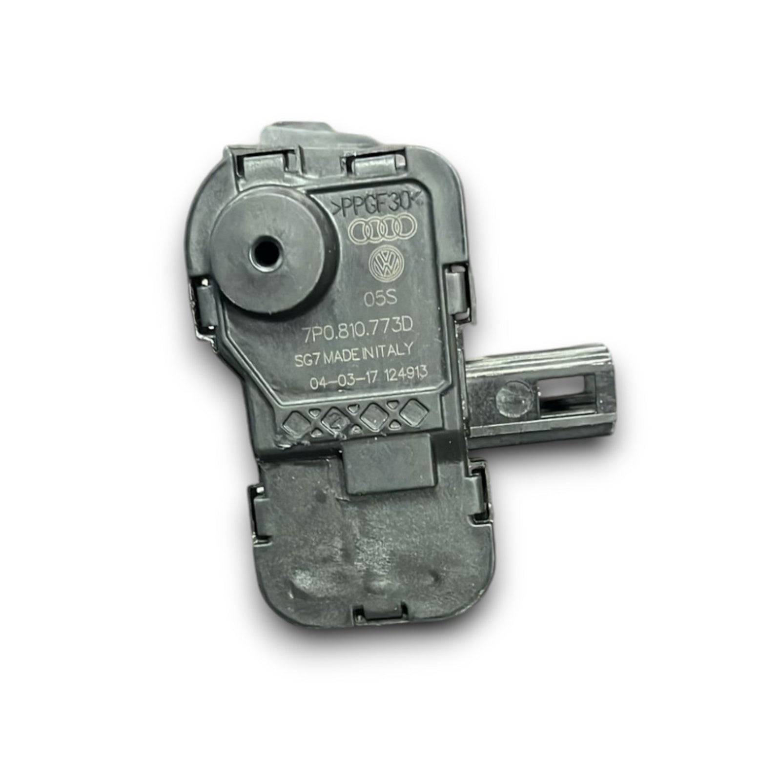 Fuel Door Opening / Closing Motor Skoda Fabia III code:7P0810773D (2014 > 2021) - F&P CRASH SRLS - Used Parts