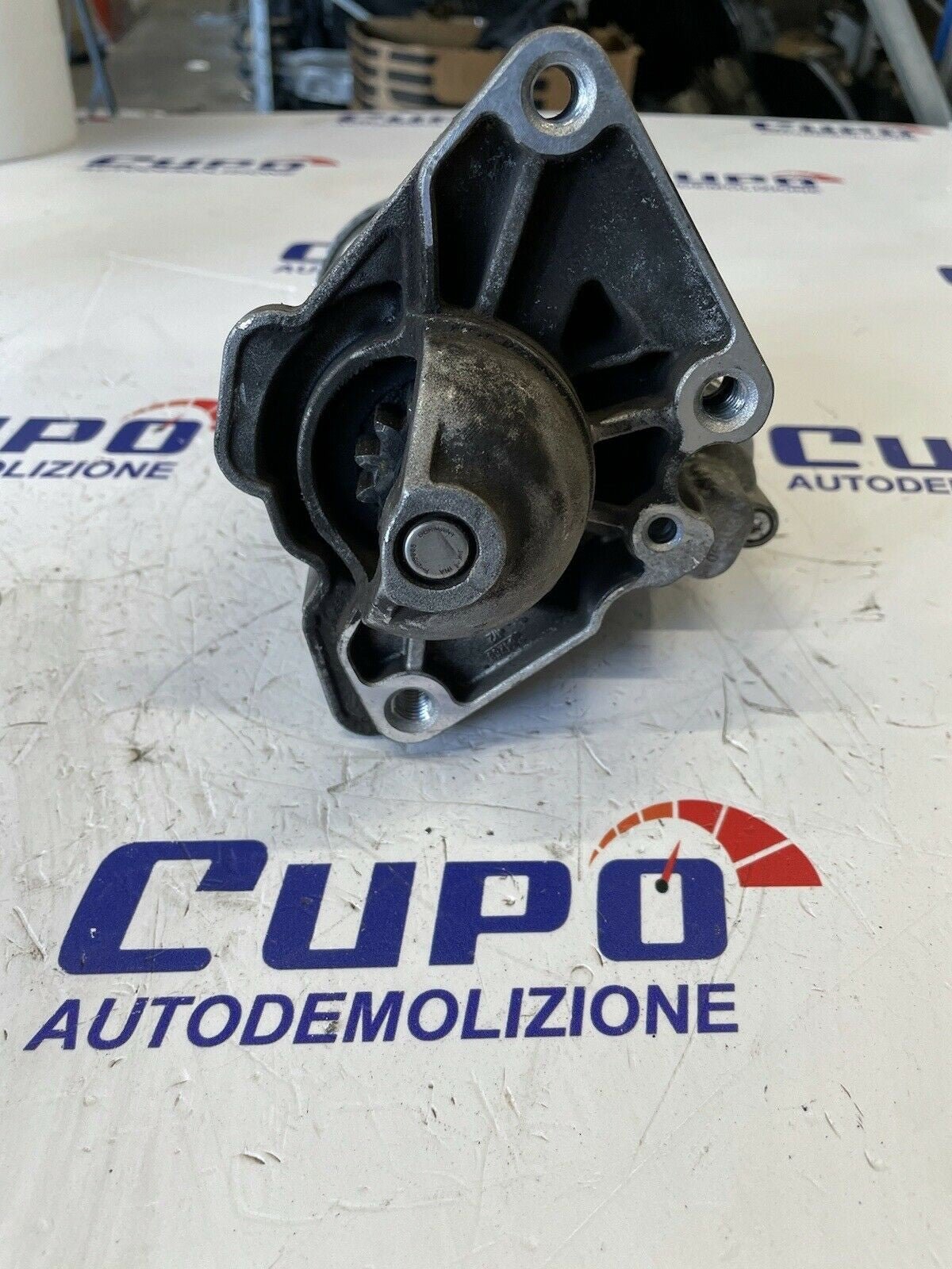 Starter Motor RENAULT 1.6D KADJAR/TRAFIC/MEGANE/QASHQAI(J11) 0001170607 - F&P CRASH SRLS - Used Parts