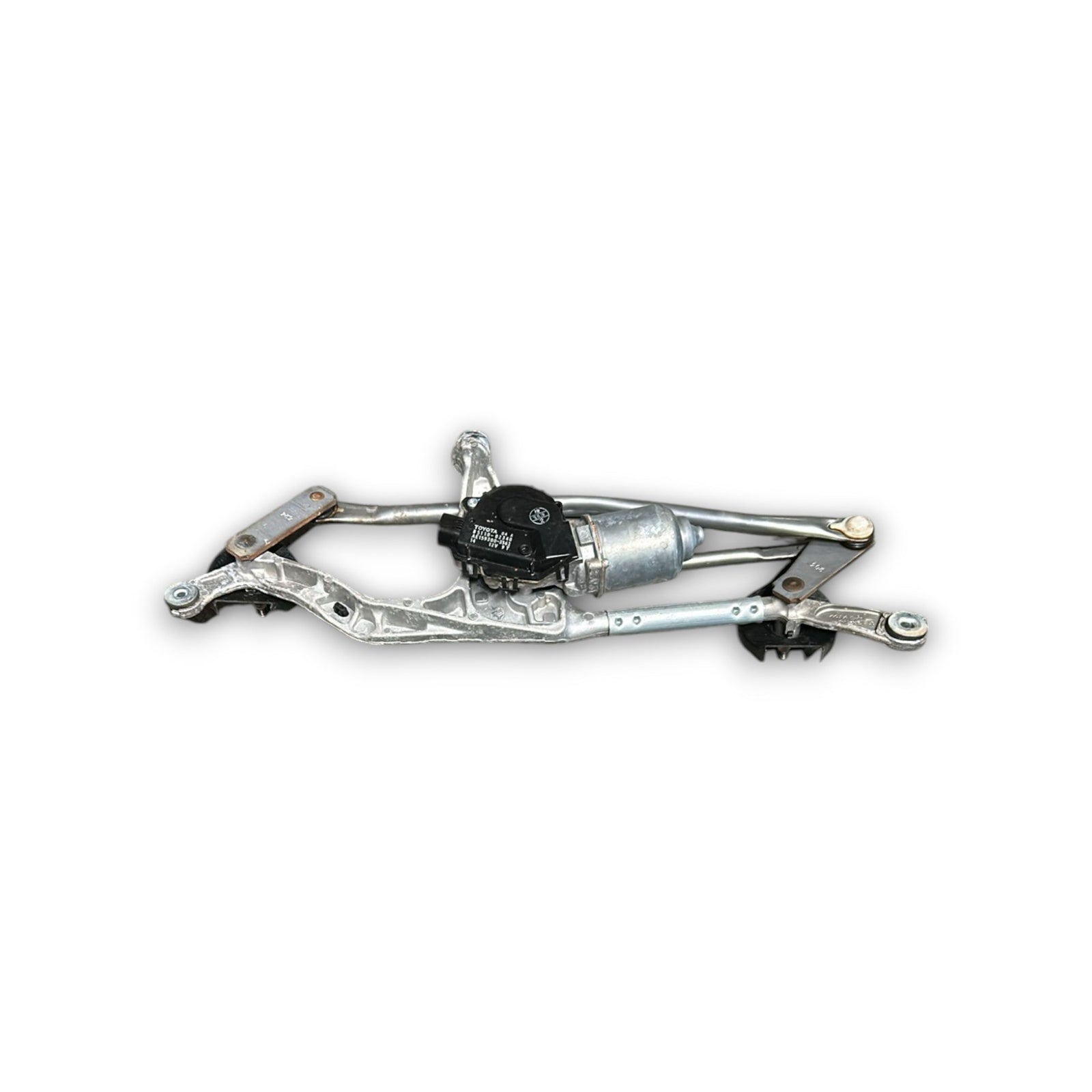 Front Windshield Wiper Motor Toyota Auris (2012 > 2018) code: 85110 - 02340 - F&P CRASH SRLS - Used Parts