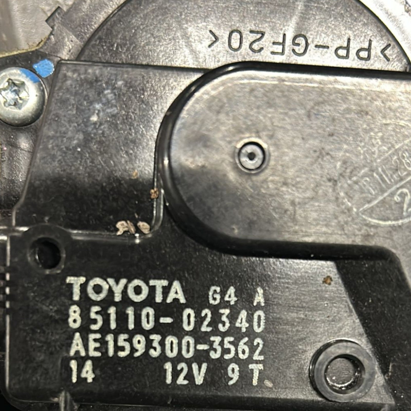Front Windshield Wiper Motor Toyota Auris (2012 > 2018) code: 85110 - 02340 - F&P CRASH SRLS - Used Parts