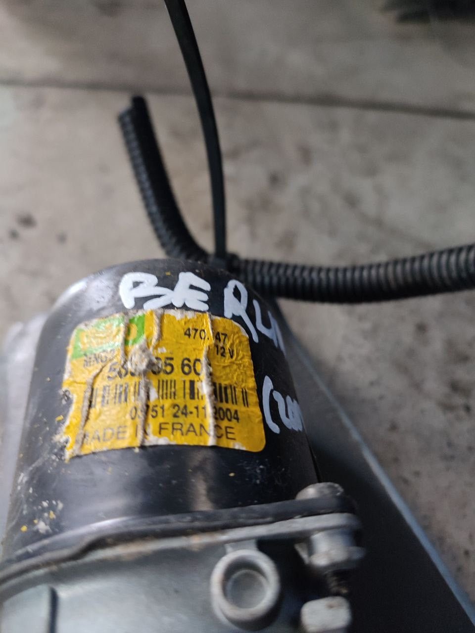 Front windshield wiper motor CITROEN BERLINGO (2005) code: 964421078001 - F&P CRASH SRLS - Used Parts