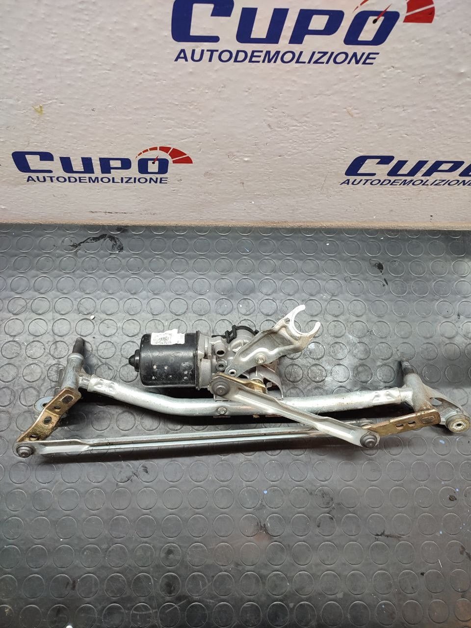 Front Windshield Wiper Motor CITROEN C3 code: 53630147 - F&P CRASH SRLS - Used Parts