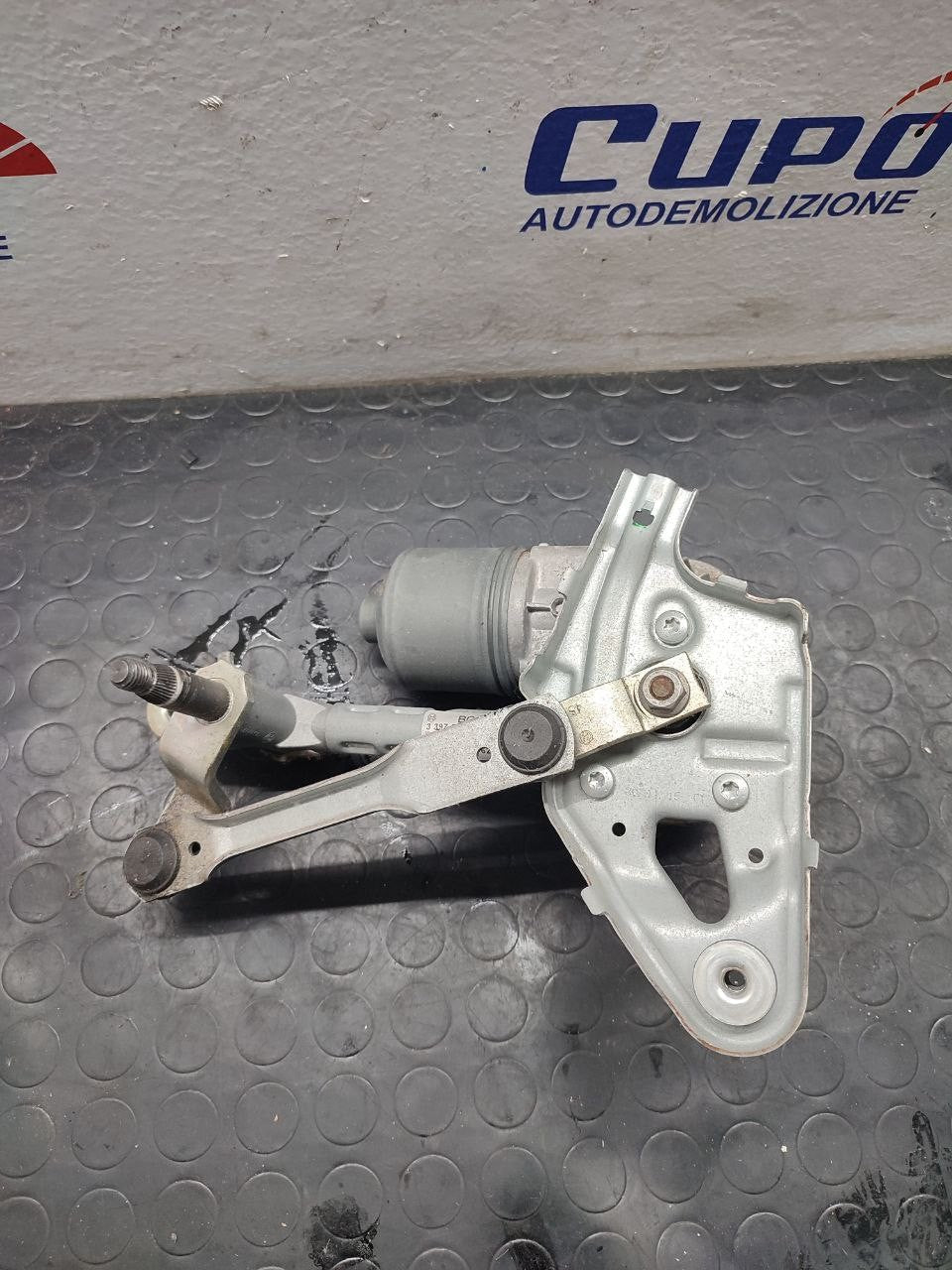 Front Windshield Wiper Motor Right Peugeot 5008 (2013) Code:1397220577 - F&P CRASH SRLS - Used Parts