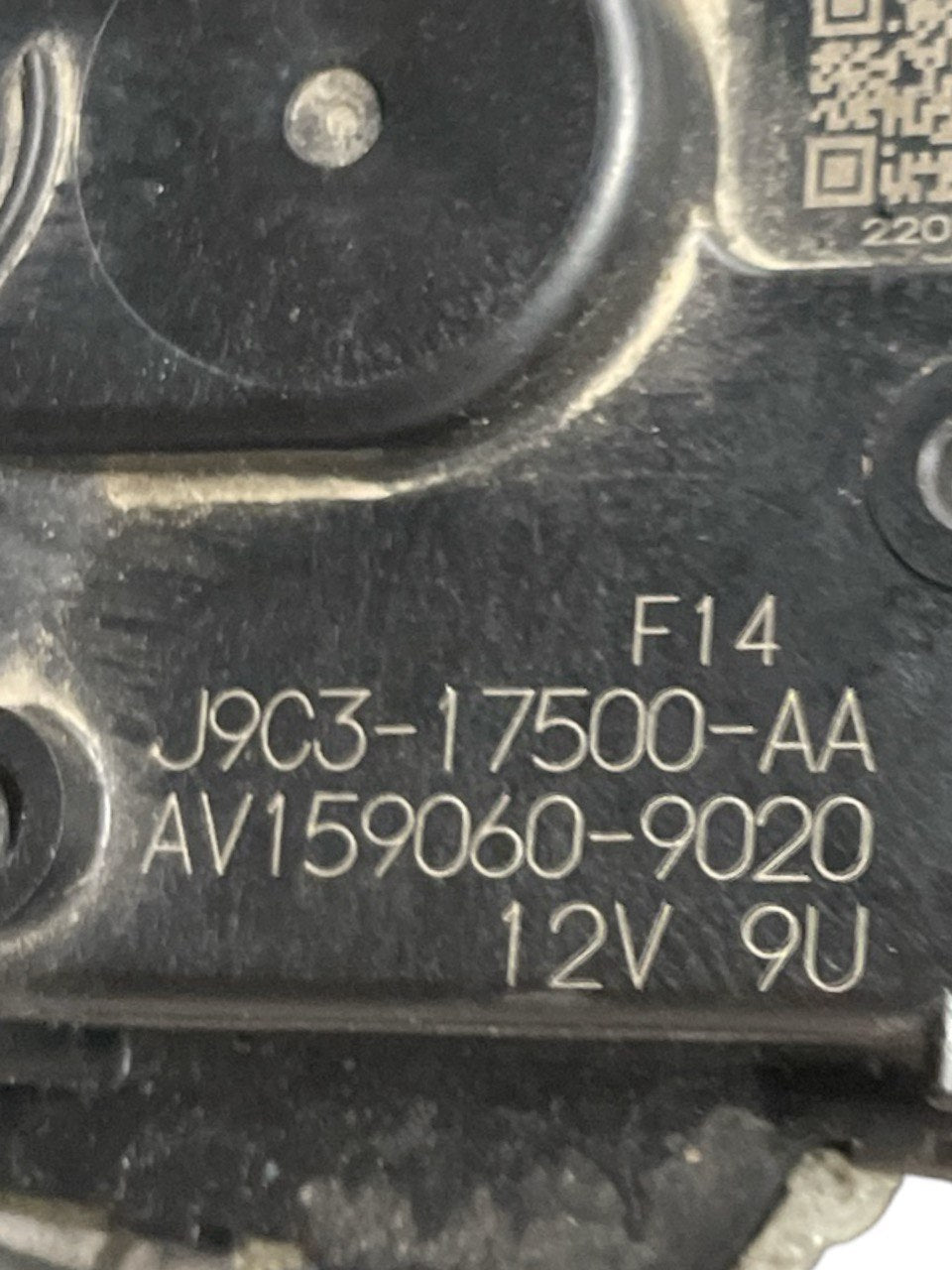 Front Wiper Motor Jaguar E - Pace (2017>) code:J9C - 317500 - AA - F&P CRASH SRLS - Used Parts