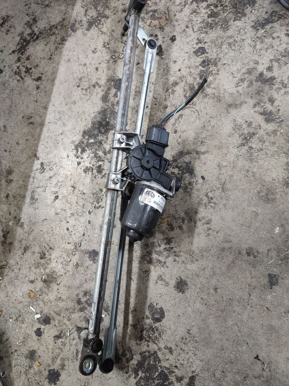 Front windshield wiper motor Land Rover Range Rover (2008 - L320) 2.7 tdv6 code 95012-42 - F&P CRASH SRLS - Used Parts